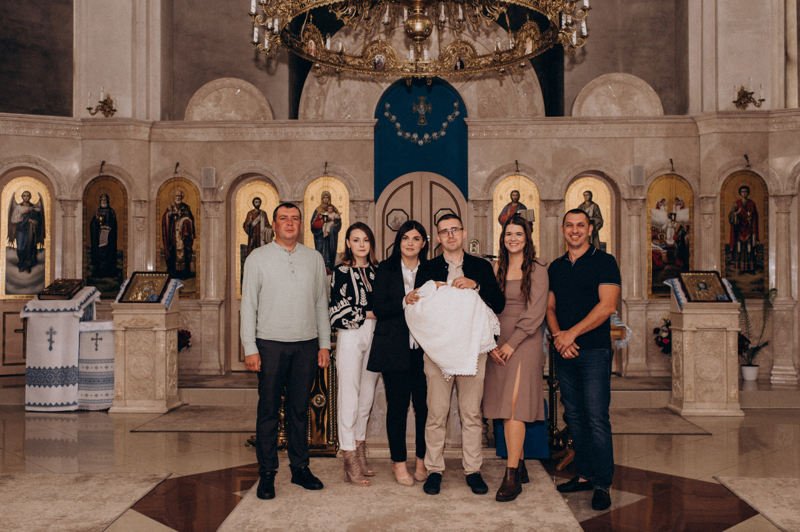 Таїнство Хрещення, хрестини Тернопіль, хрещення Львів. Сімейний, дитячий та індивідуальний фотограф в м. Тернопіль, м. Львів