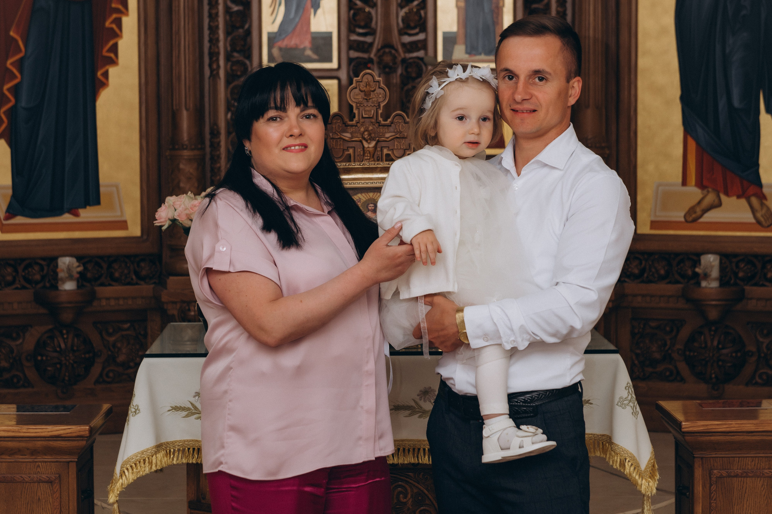 Фотосесія Хрещення Тернопіль, зйомка Хрестин Тернопіль, фотограф на хрестини Тернопіль, хрещення Львів. Сімейний, дитячий та індивідуальний фотограф в м. Тернопіль, м. Львів