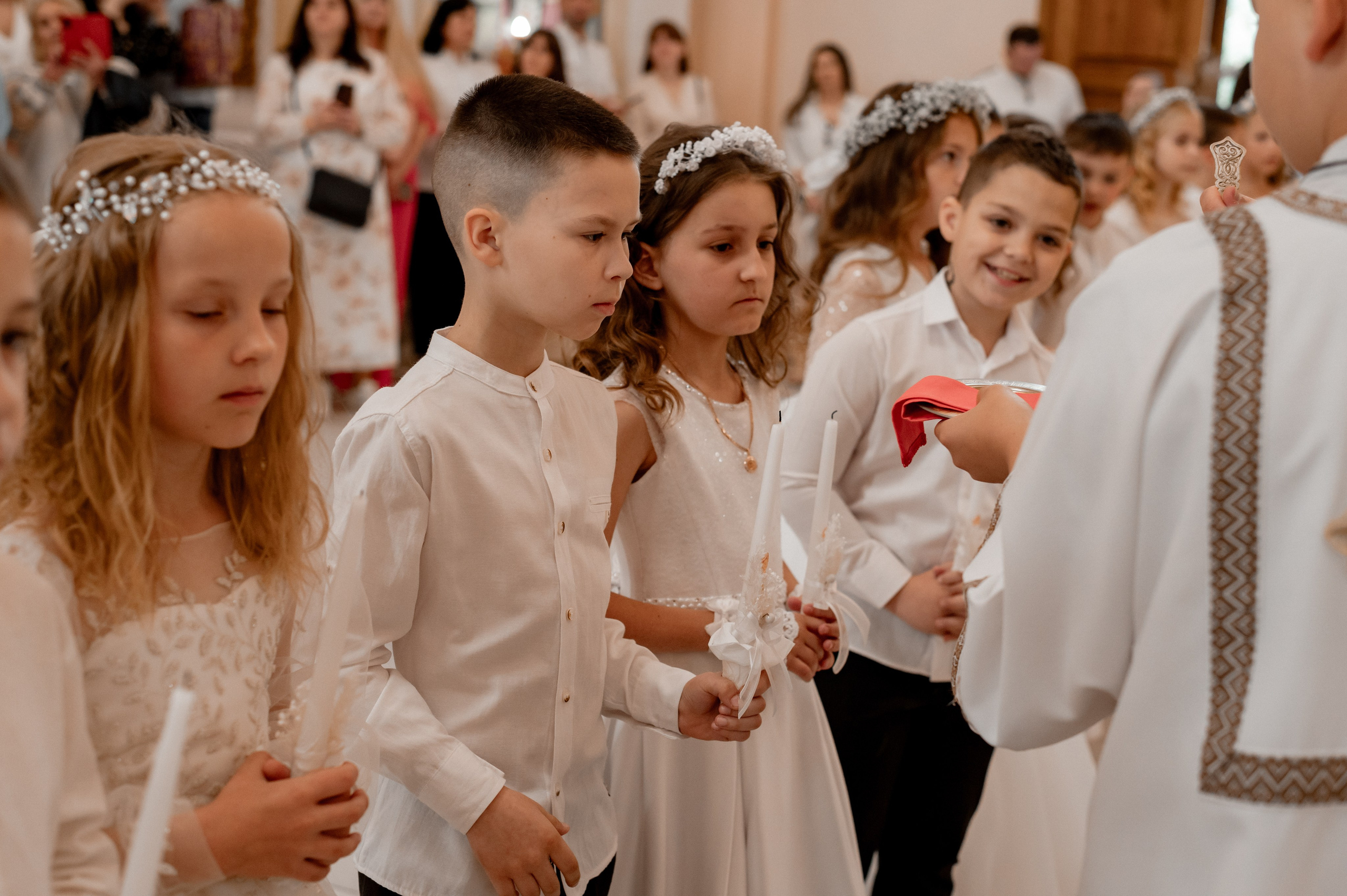 Фотосесія Першого Причастя Тернопіль, зйомка Причастя Тернопіль, Таїнство Першого Причастя Тернопіль, Катедра Причастя Тернопіль. Сімейний, дитячий та індивідуальний фотограф в м. Тернопіль, м. Львів