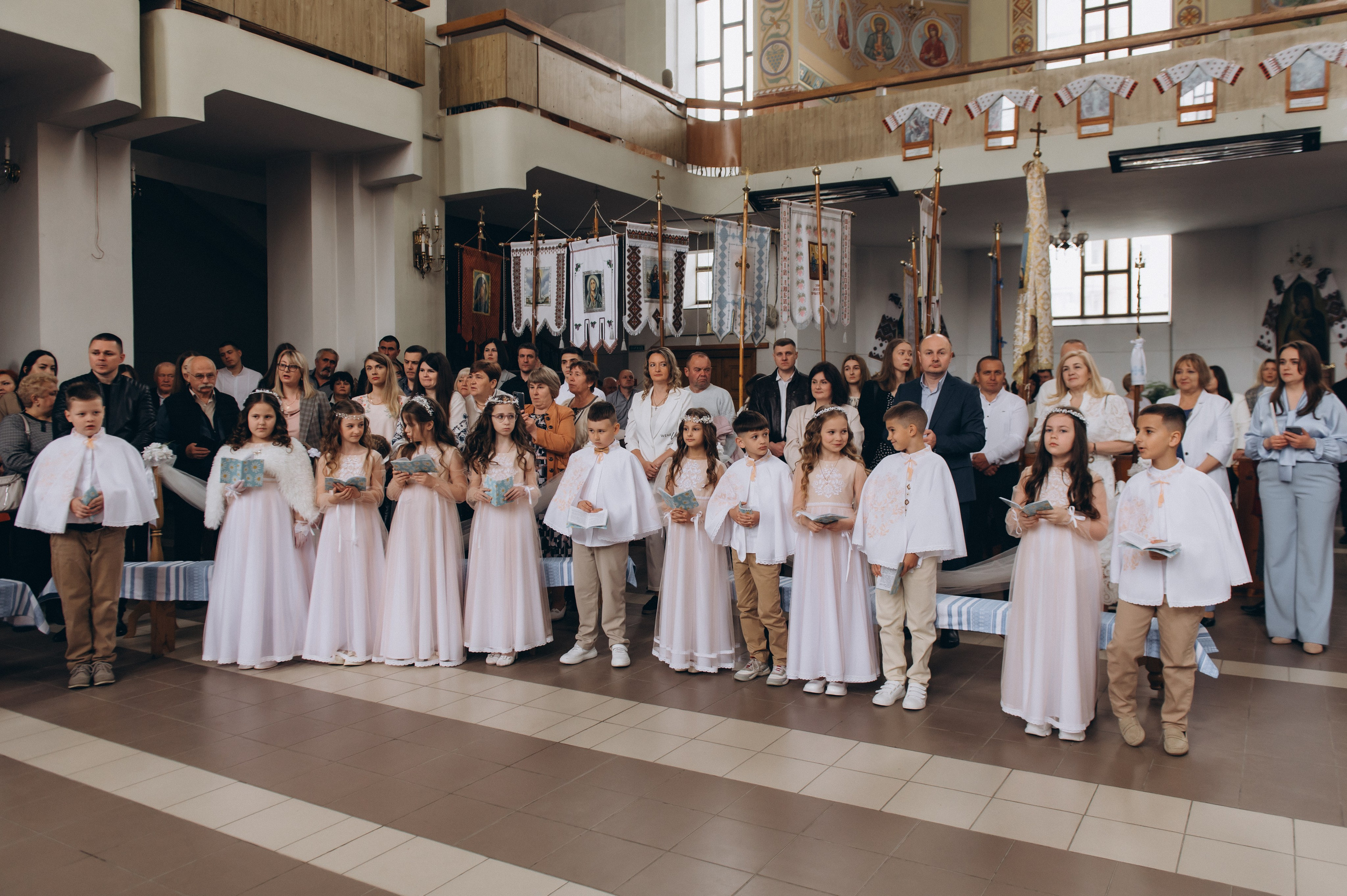 Фотосесія Причастя Тернопіль, зйомка Причастя, фотограф на Причастя Тернопіль, Причастя Львів, Причастя церква Михаїла Тернопіль. Сімейний, дитячий та індивідуальний фотограф в м. Тернопіль, м. Львів