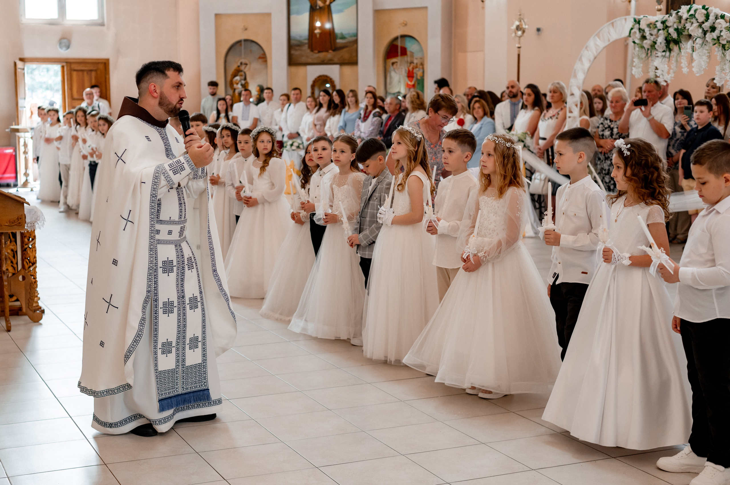 Фотосесія Першого Причастя Тернопіль, зйомка Причастя Тернопіль, Таїнство Першого Причастя Тернопіль, Катедра Причастя Тернопіль. Сімейний, дитячий та індивідуальний фотограф в м. Тернопіль, м. Львів