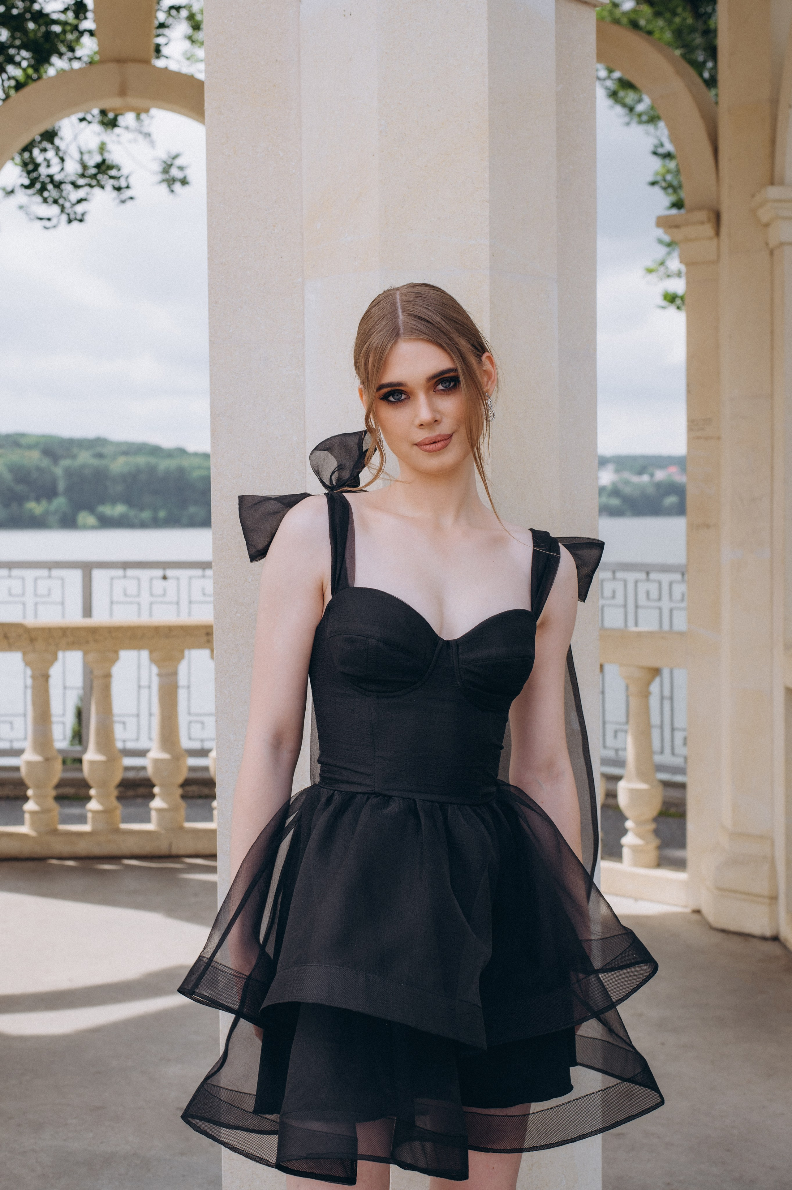 Випускники 2025, фотосесія випускного Тернопіль, фотосесія випускників Тернопіль, зйомка випускного, фотосесія випускного. Сімейний, дитячий та індивідуальний фотограф в м. Тернопіль, м. Львів