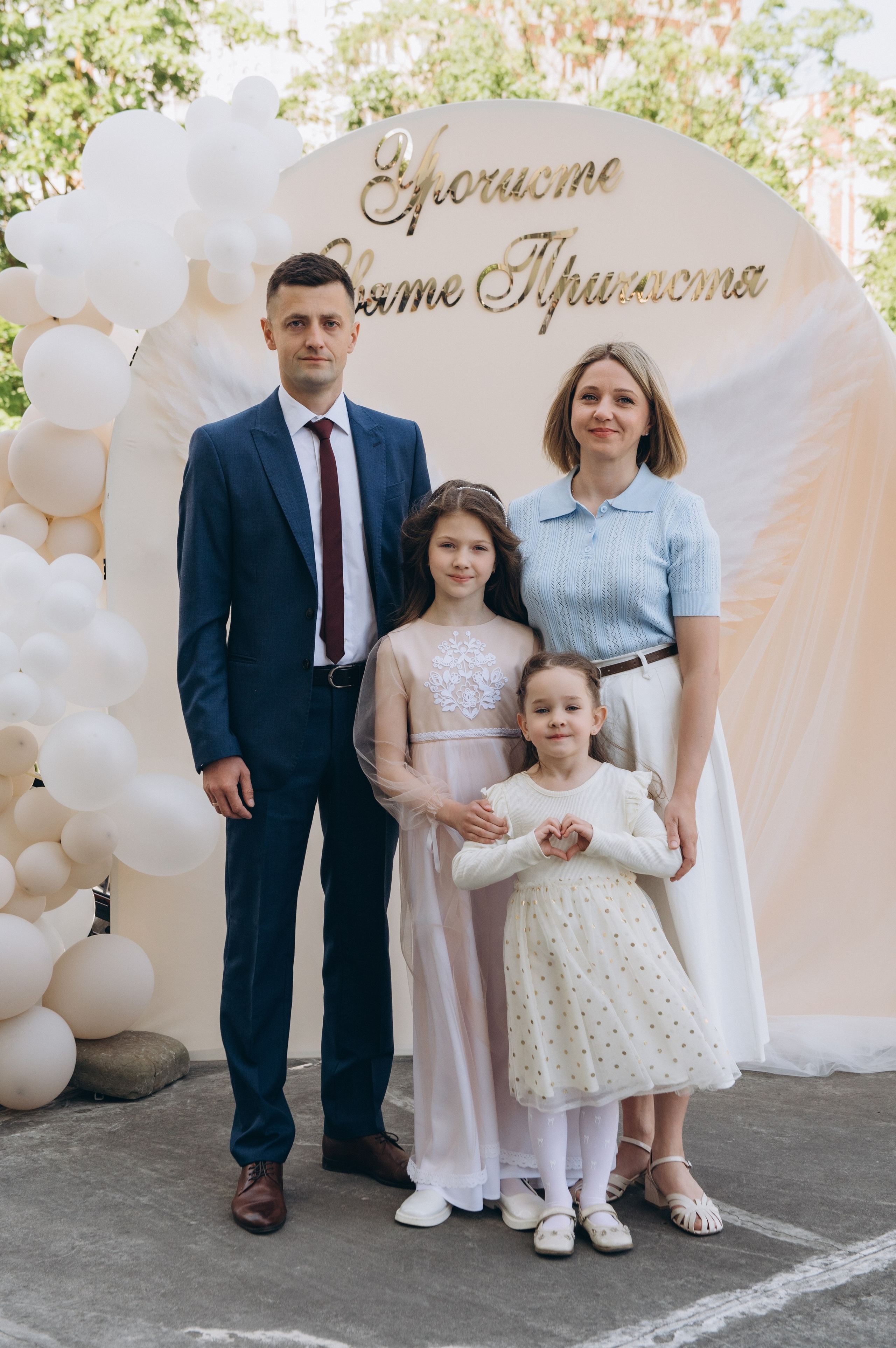 Фотосесія Причастя Тернопіль церква Св Михаїла, фотограф на Причастя Тернопіль, фотосесія Літургії Причастя Тернопіль. Сімейний, дитячий та індивідуальний фотограф в м. Тернопіль, м. Львів