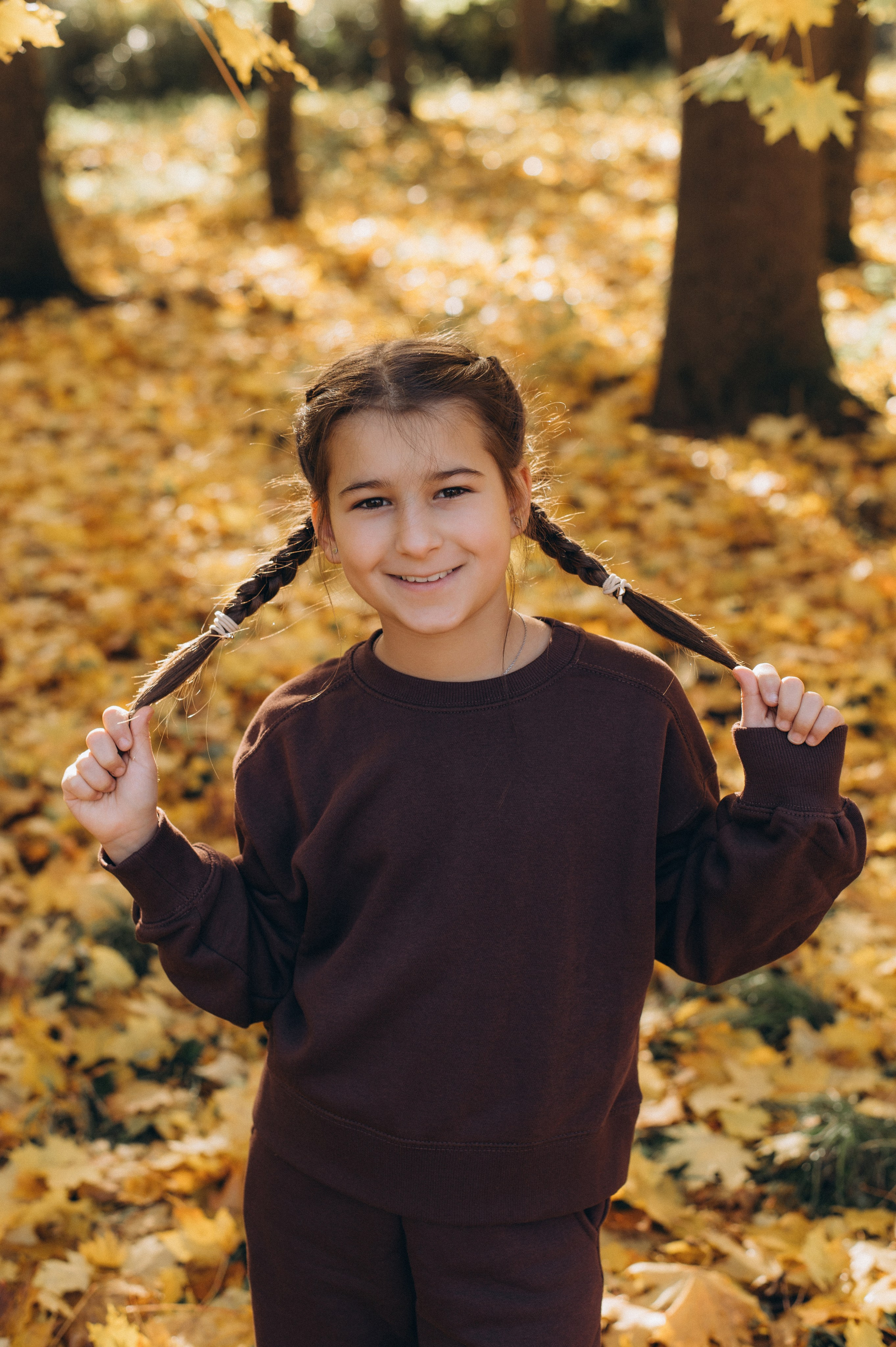 Осіння фотосесія 4 класу на віньєтки, випускні фотоальбоми Тернопіль, фотосесія випускників Тернопіль, шкільний випускний альбом Тернопіль. Сімейний, дитячий та індивідуальний фотограф в м. Тернопіль, м. Львів