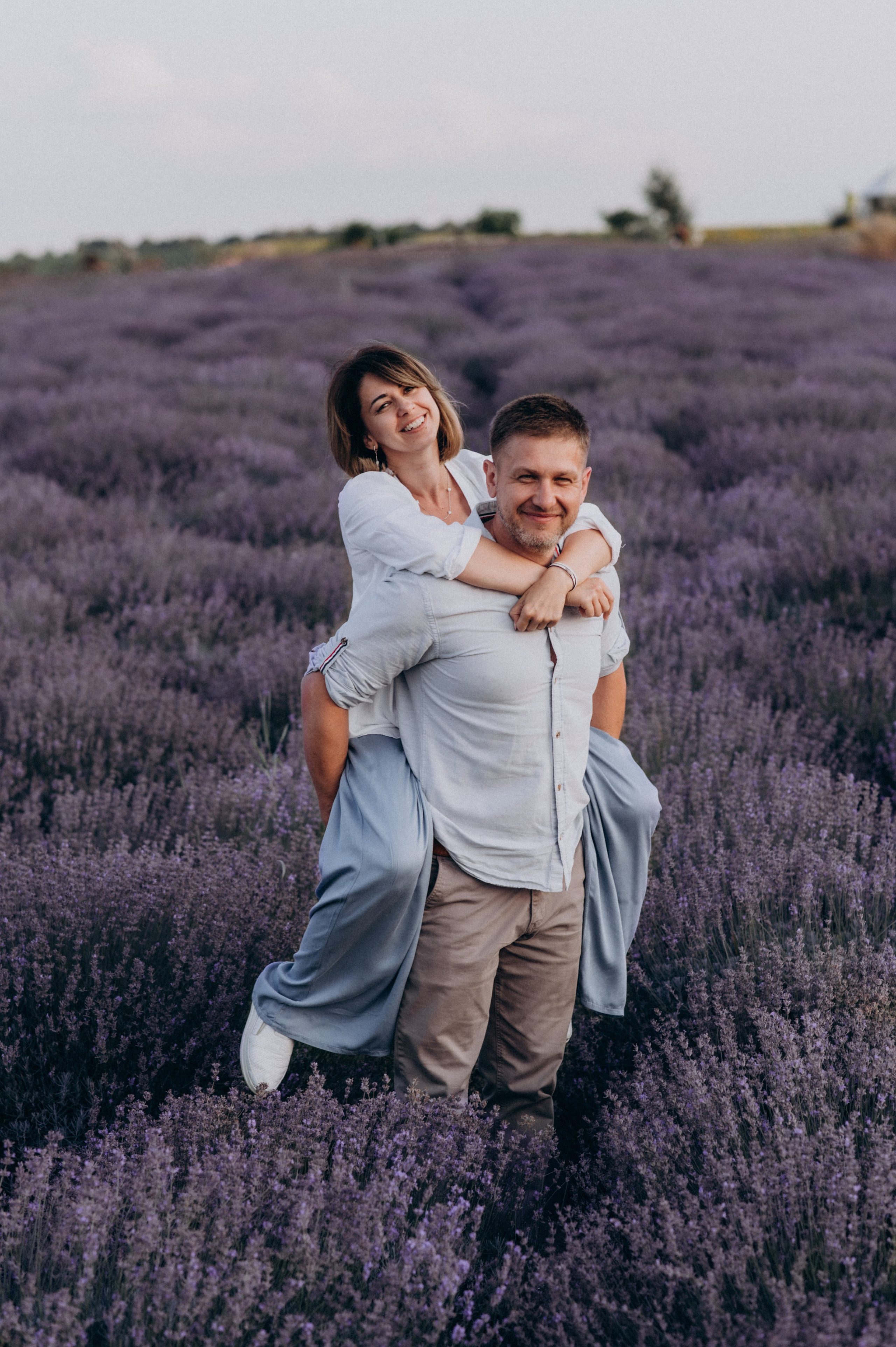 Сімейна фотосесія в лаванді, лав сторі, фотограф Тернопіль, фотосесія в соняхах. Сімейний, дитячий та індивідуальний фотограф в м. Тернопіль, м. Львів