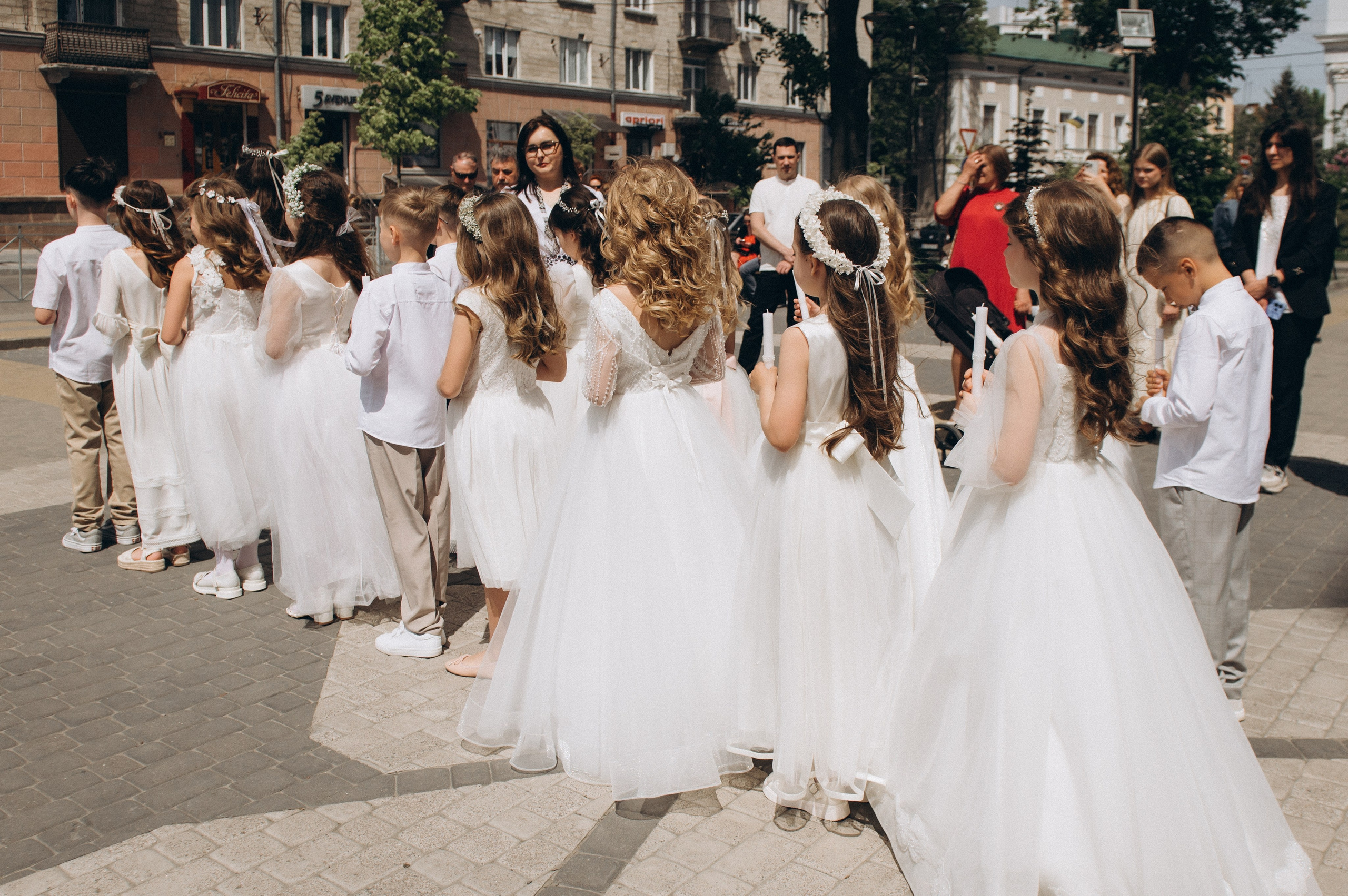 Фотосесія Першого Причастя Тернопіль, фотосесія Причастя Тернопіль, Таїнство Першого Причастя Тернопіль, Катедра Причастя Тернопіль. Сімейний, дитячий та індивідуальний фотограф в м. Тернопіль, м. Львів
