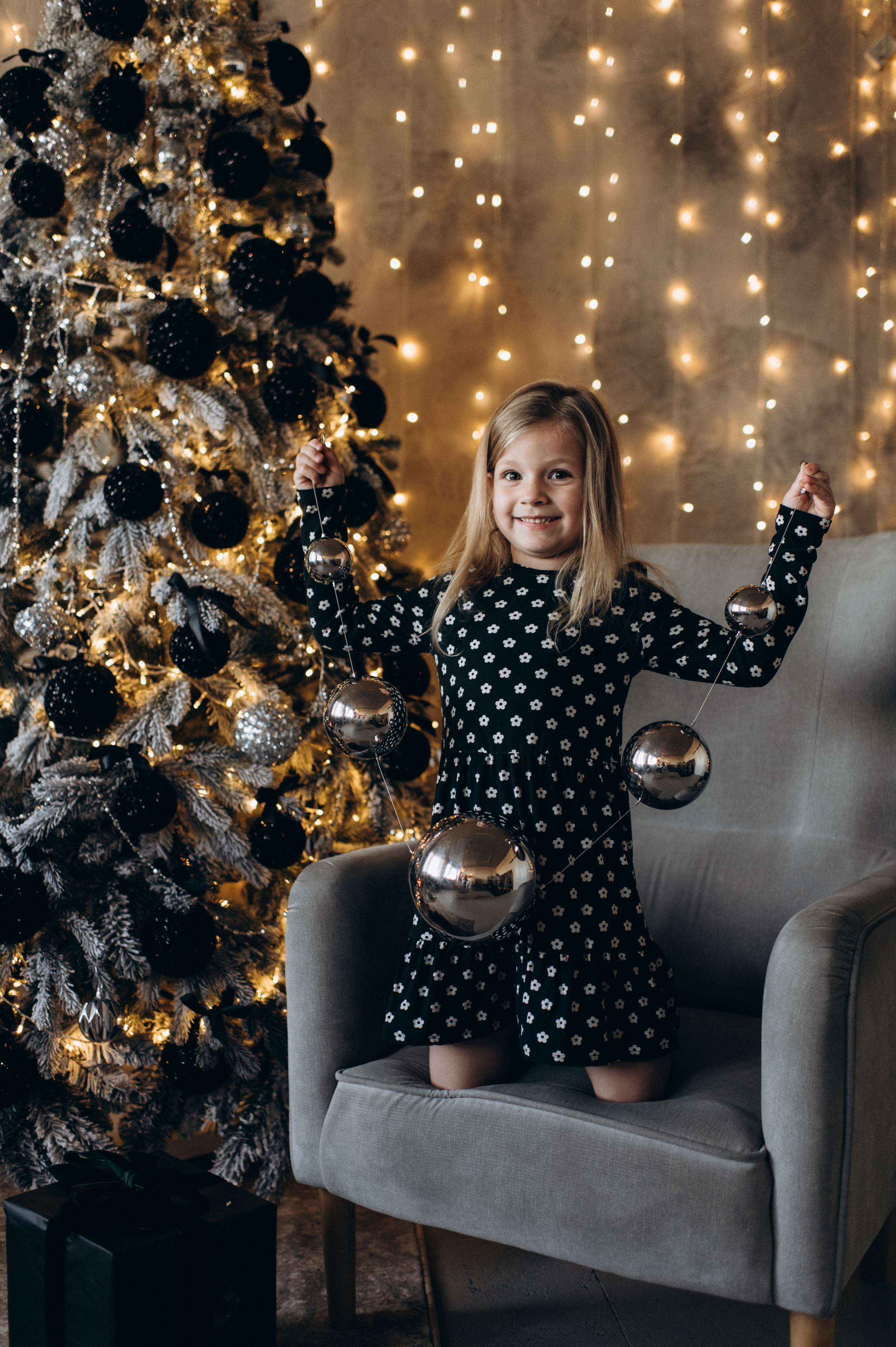 Новорічна фотосесія у студії. Сімейний, дитячий та індивідуальний фотограф в м. Тернопіль, м. Львів