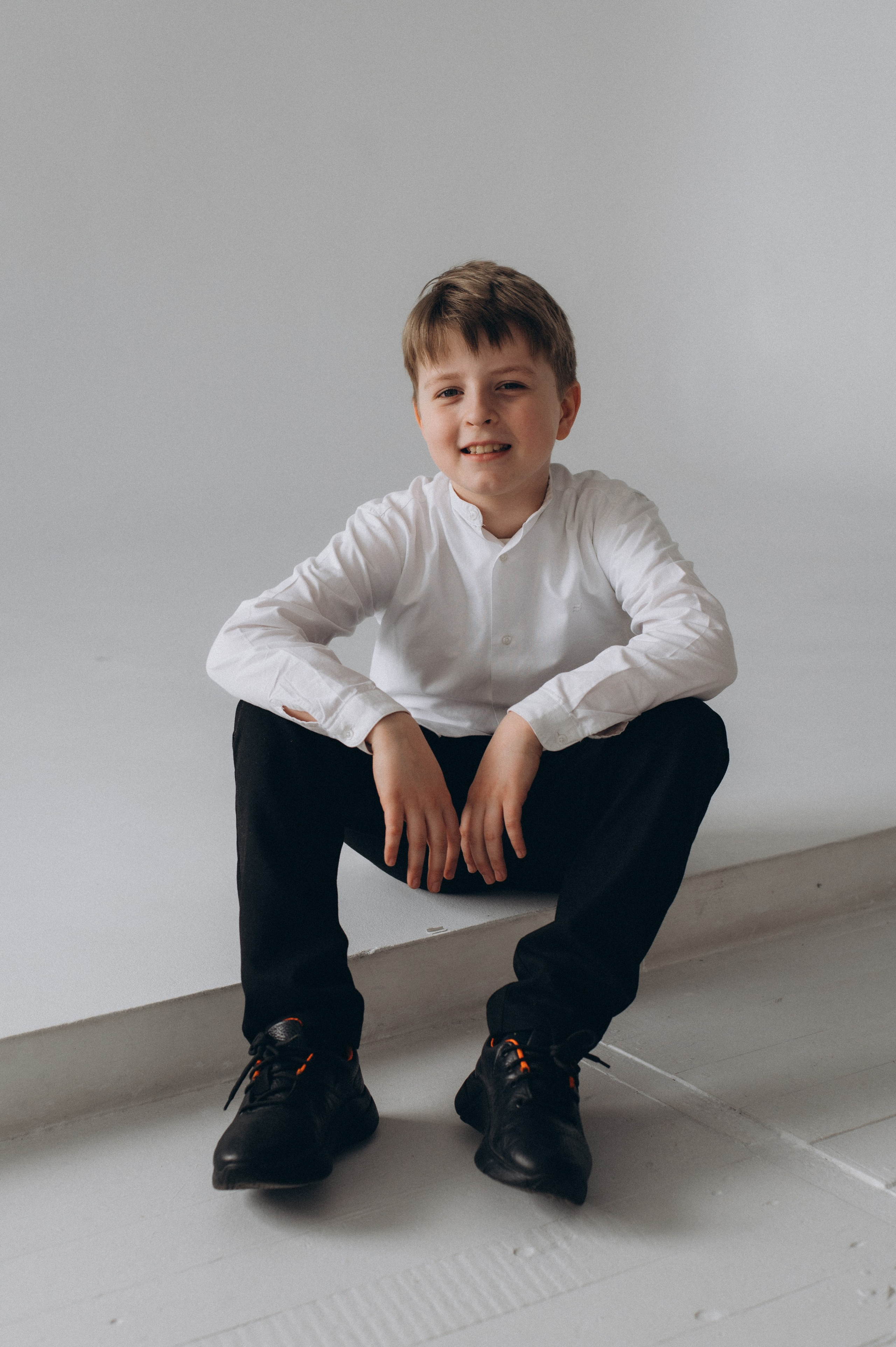 Шкільна фотосесія на віньєтки Тернопіль, шкільні альбоми, фотосесія випускників Тернопіль, випускний альбом, фотограф випускний Тернопіль. Сімейний, дитячий та індивідуальний фотограф в м. Тернопіль, м. Львів