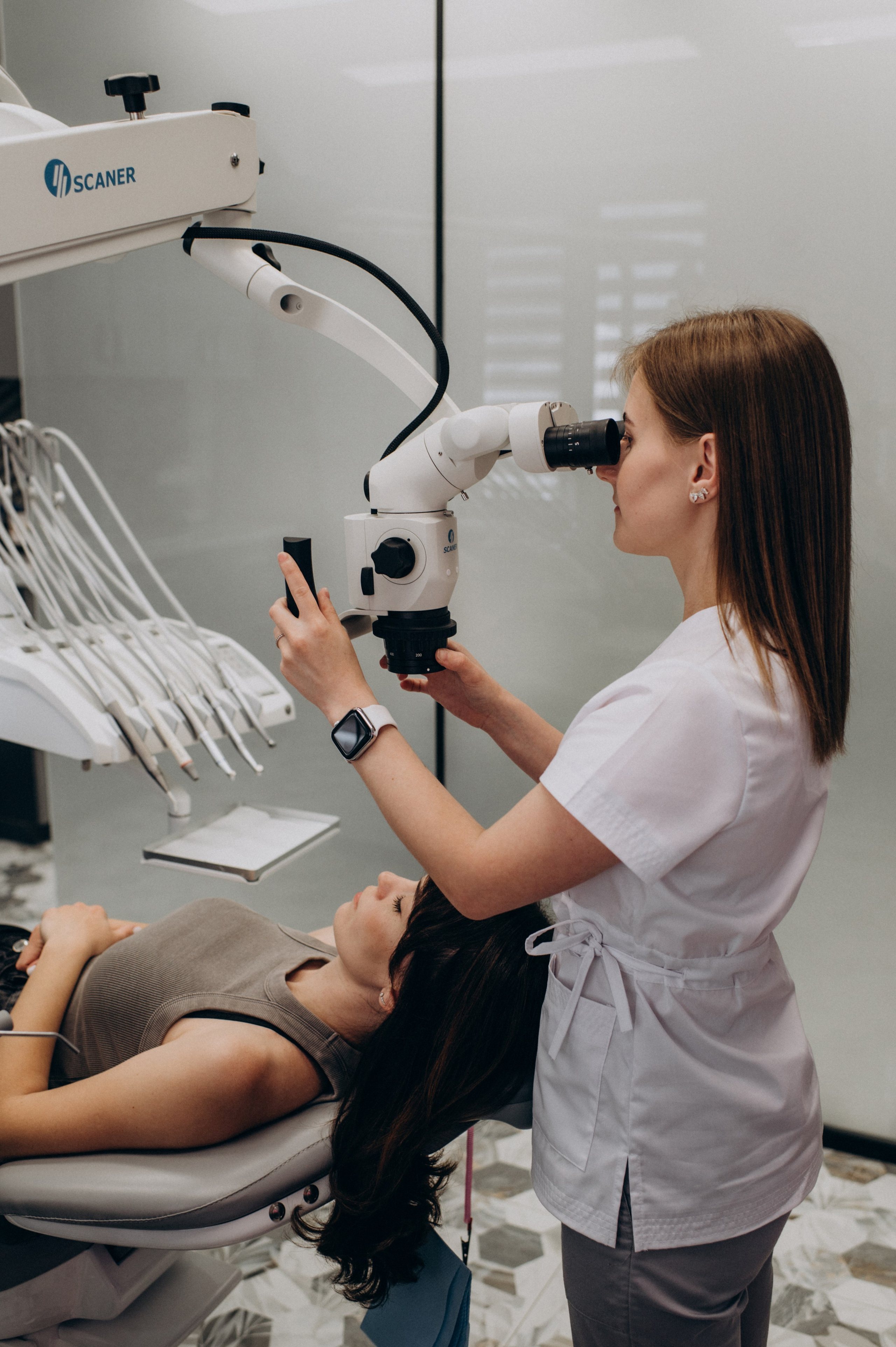 Фотосесія стоматології, зйомка стоматологічної клініки, контент для стоматолога. Сімейний, дитячий та індивідуальний фотограф в м. Тернопіль, м. Львів