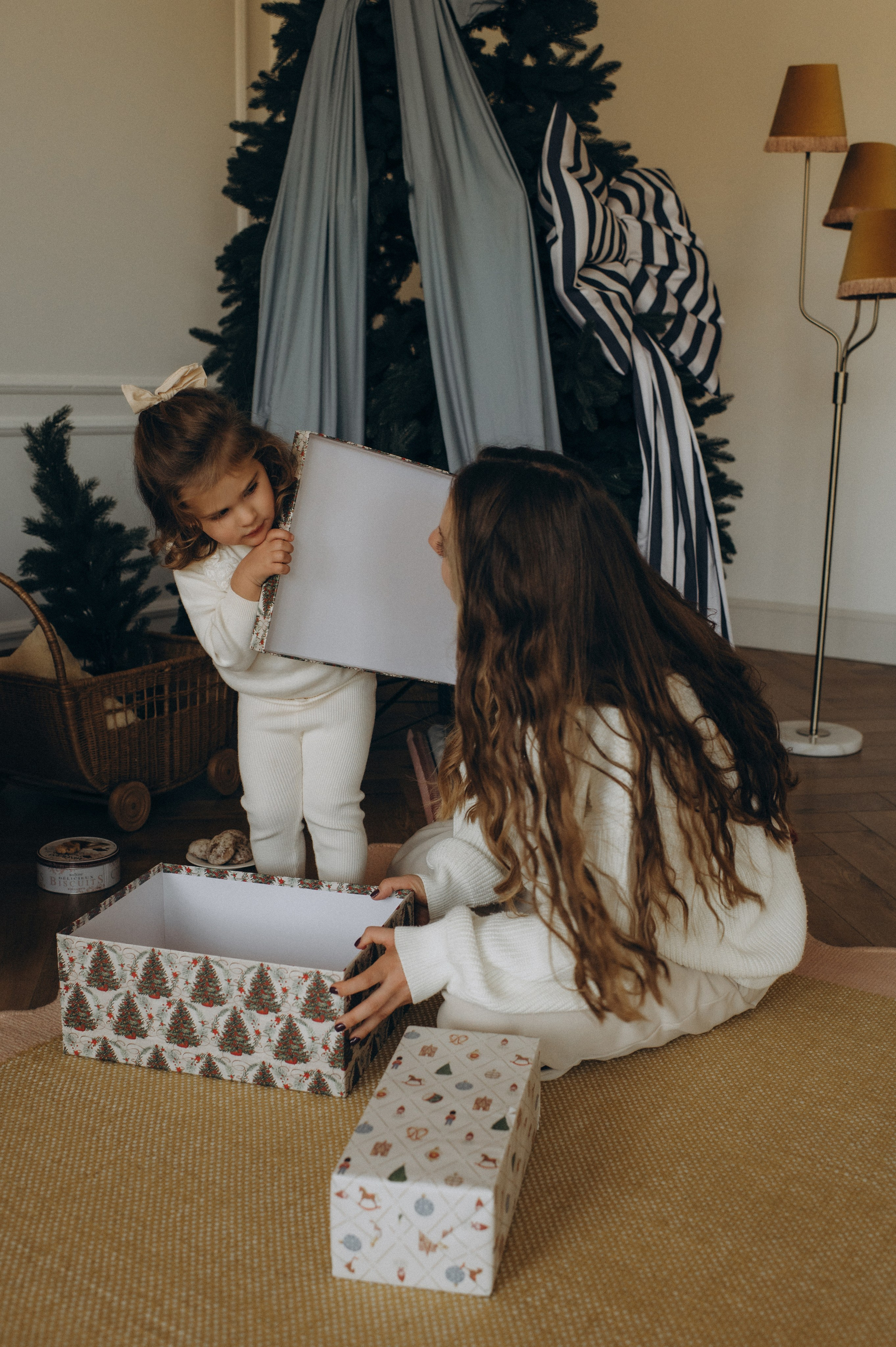 Фотосесія мами і донечки Тернопіль, сімейний фотограф Тернопіль, фотосесія мами і дитини Тернопіль, новорічна фотосесія Тернопіль. Сімейний, дитячий та індивідуальний фотограф в м. Тернопіль, м. Львів