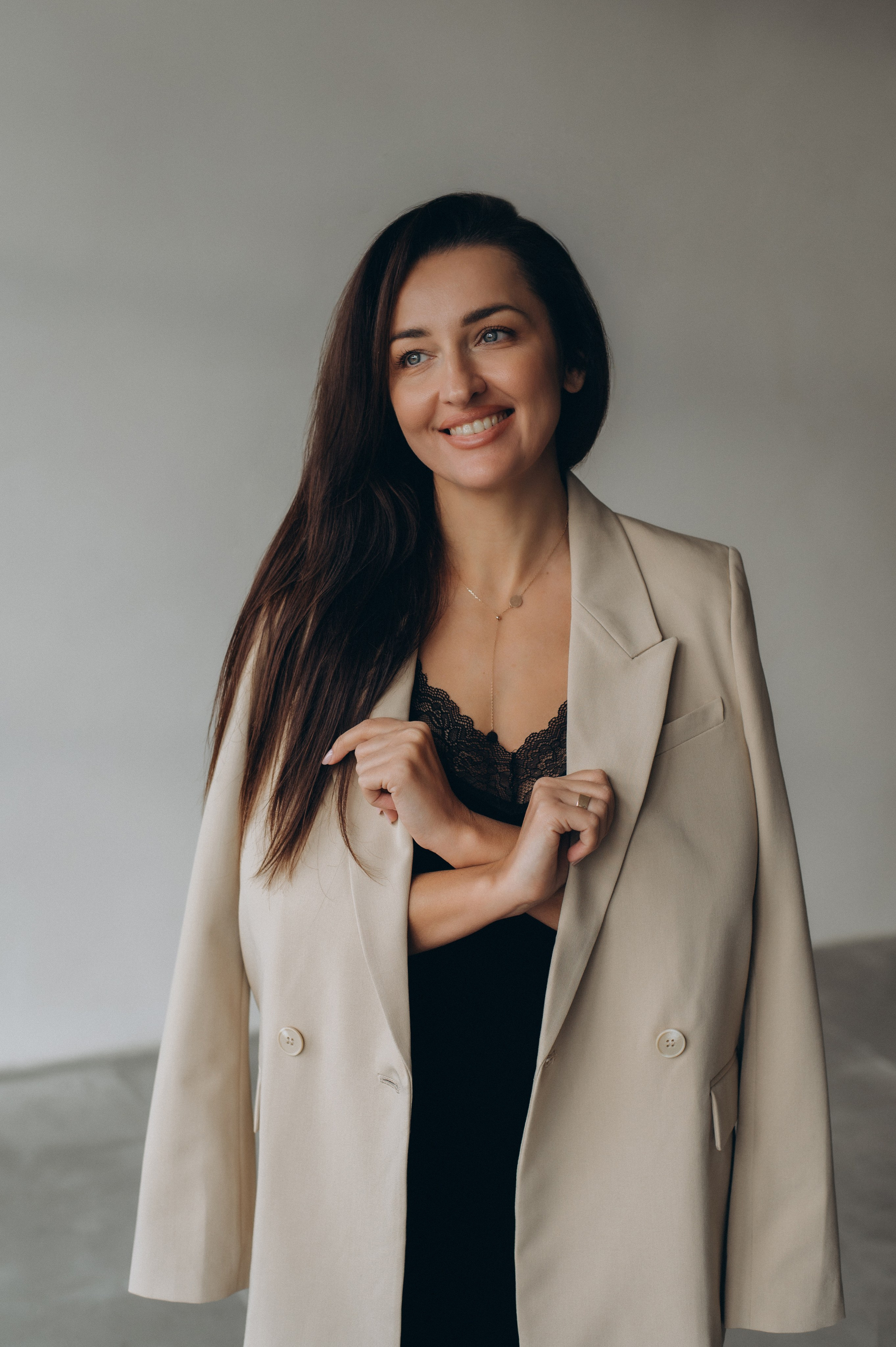 Портретна фотосесія Тернопіль, зйомка дівчат, контент фотосесія Тернопіль, зйомка контенту для інстаграм, індивідуальний фотограф Тернопіль. Сімейний, дитячий та індивідуальний фотограф в м. Тернопіль, м. Львів