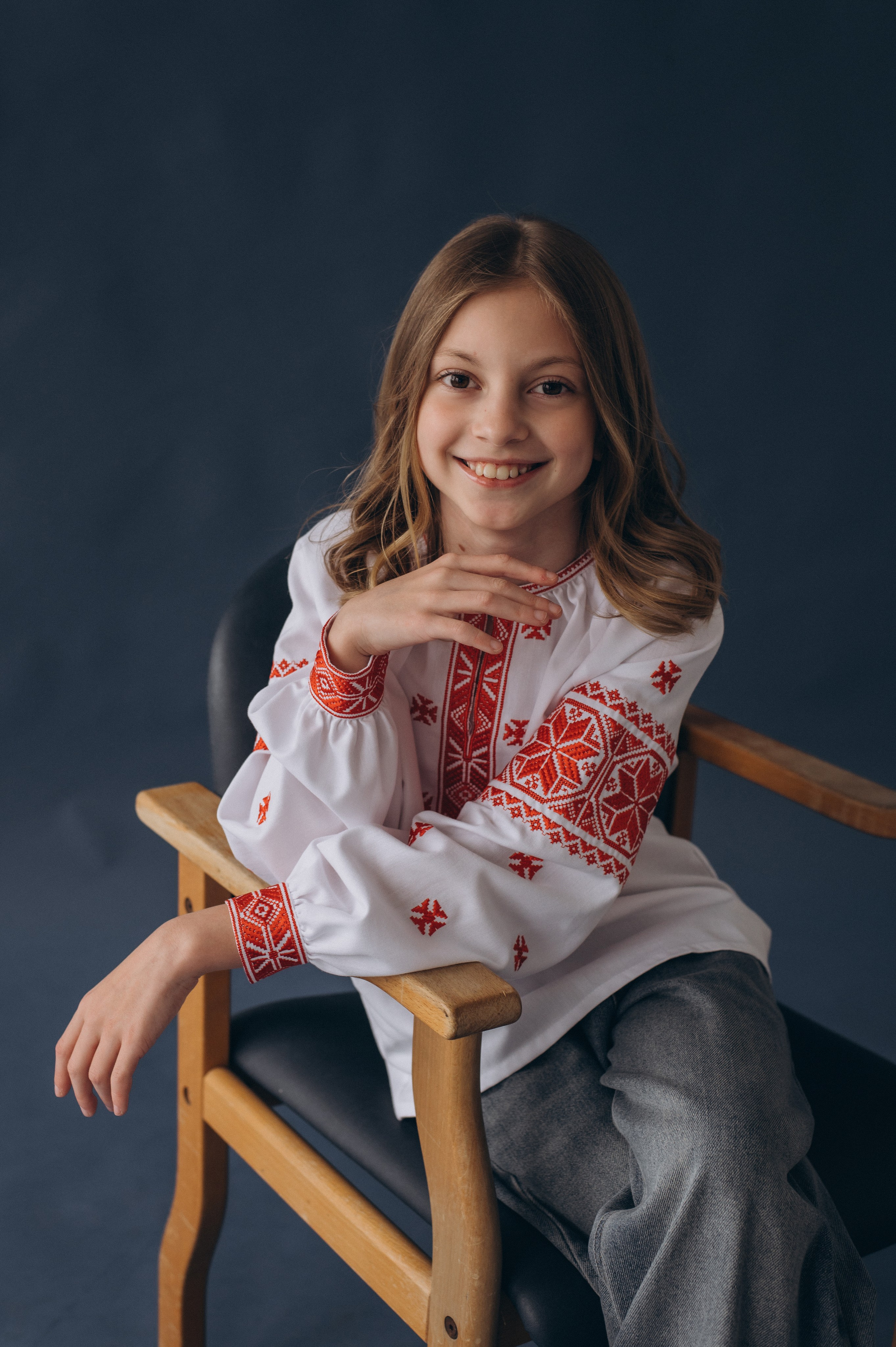 Шкільна фотосесія на віньєтки Тернопіль, фотосесія випускників Тернопіль, зйомка на віньєтки, шкільні фотоальбоми Тернопіль. Сімейний, дитячий та індивідуальний фотограф в м. Тернопіль, м. Львів