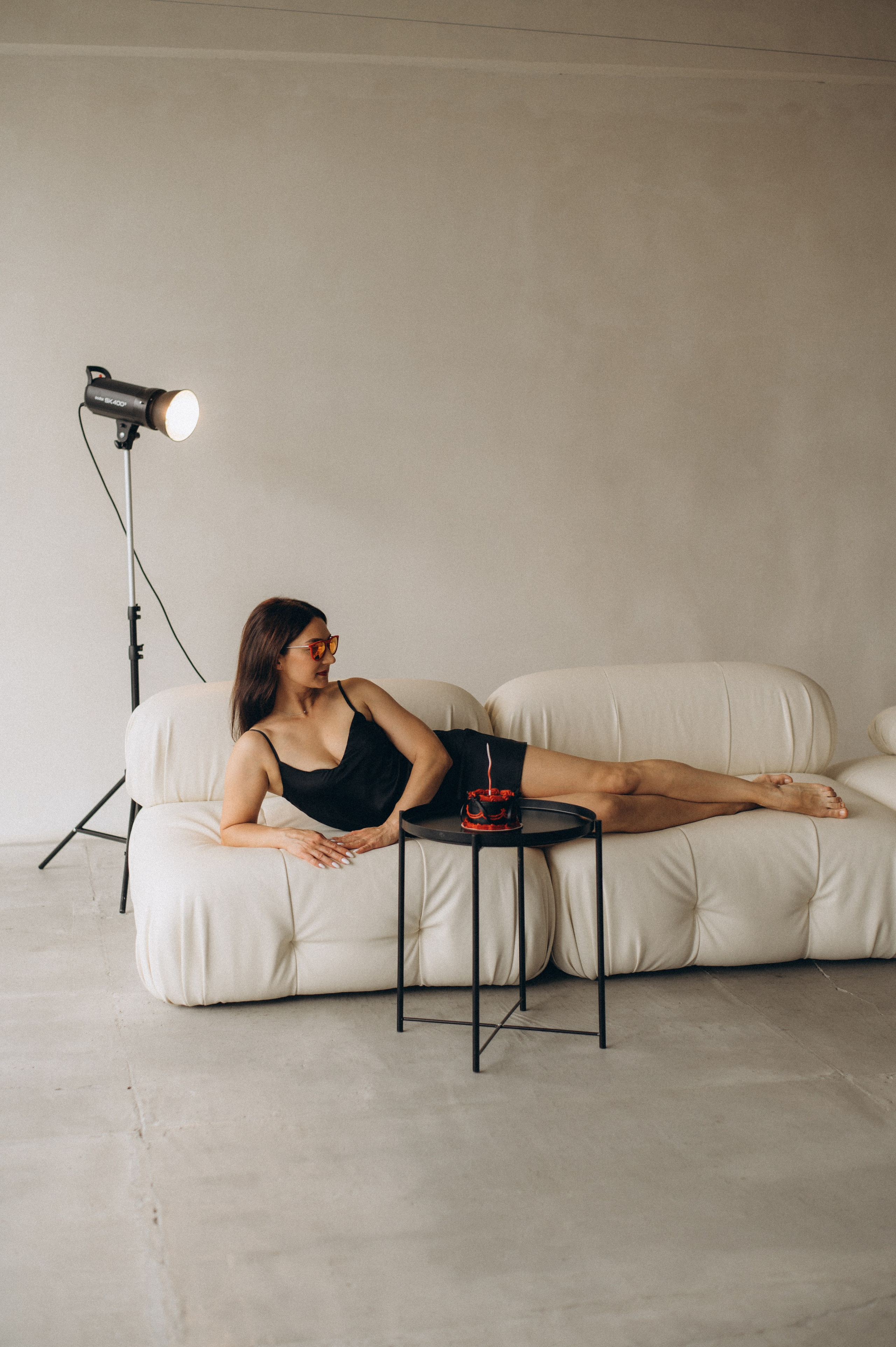 Індивідуальна фотосесія до дня народження у студії Тернопіль, інидвідуальна зйомка, портретний фотограф. Сімейний, дитячий та індивідуальний фотограф в м. Тернопіль, м. Львів