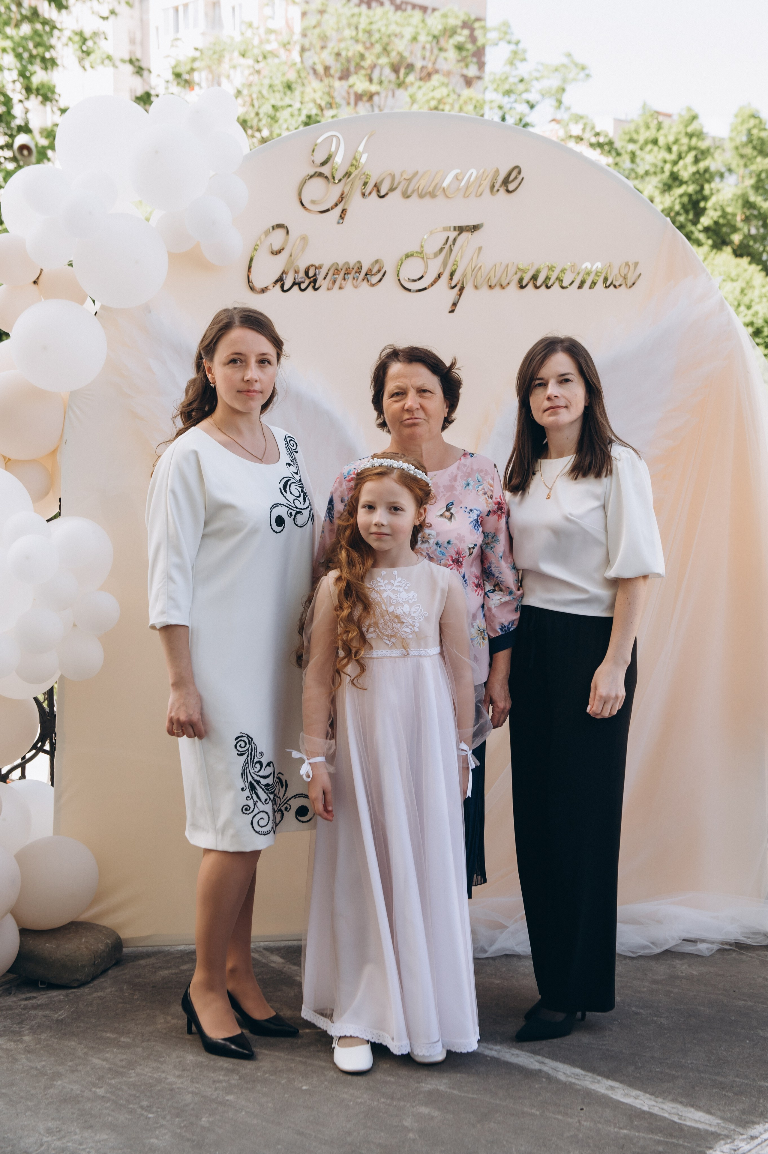 Фотосесія Причастя Тернопіль церква Св Михаїла, фотограф на Причастя Тернопіль, фотосесія Літургії Причастя Тернопіль. Сімейний, дитячий та індивідуальний фотограф в м. Тернопіль, м. Львів