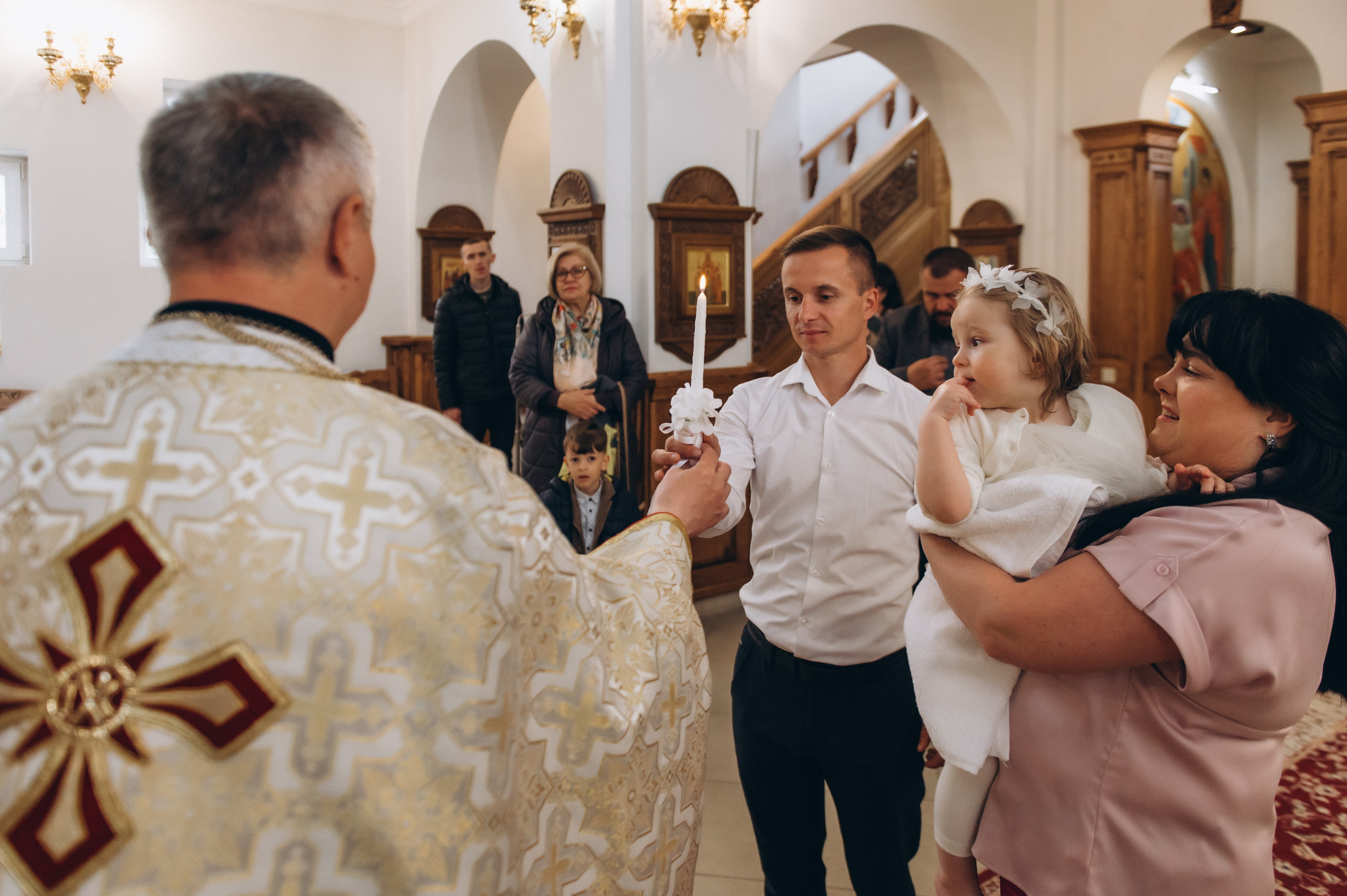 Фотосесія Хрещення Тернопіль, зйомка Хрестин Тернопіль, фотограф на хрестини Тернопіль, хрещення Львів. Сімейний, дитячий та індивідуальний фотограф в м. Тернопіль, м. Львів
