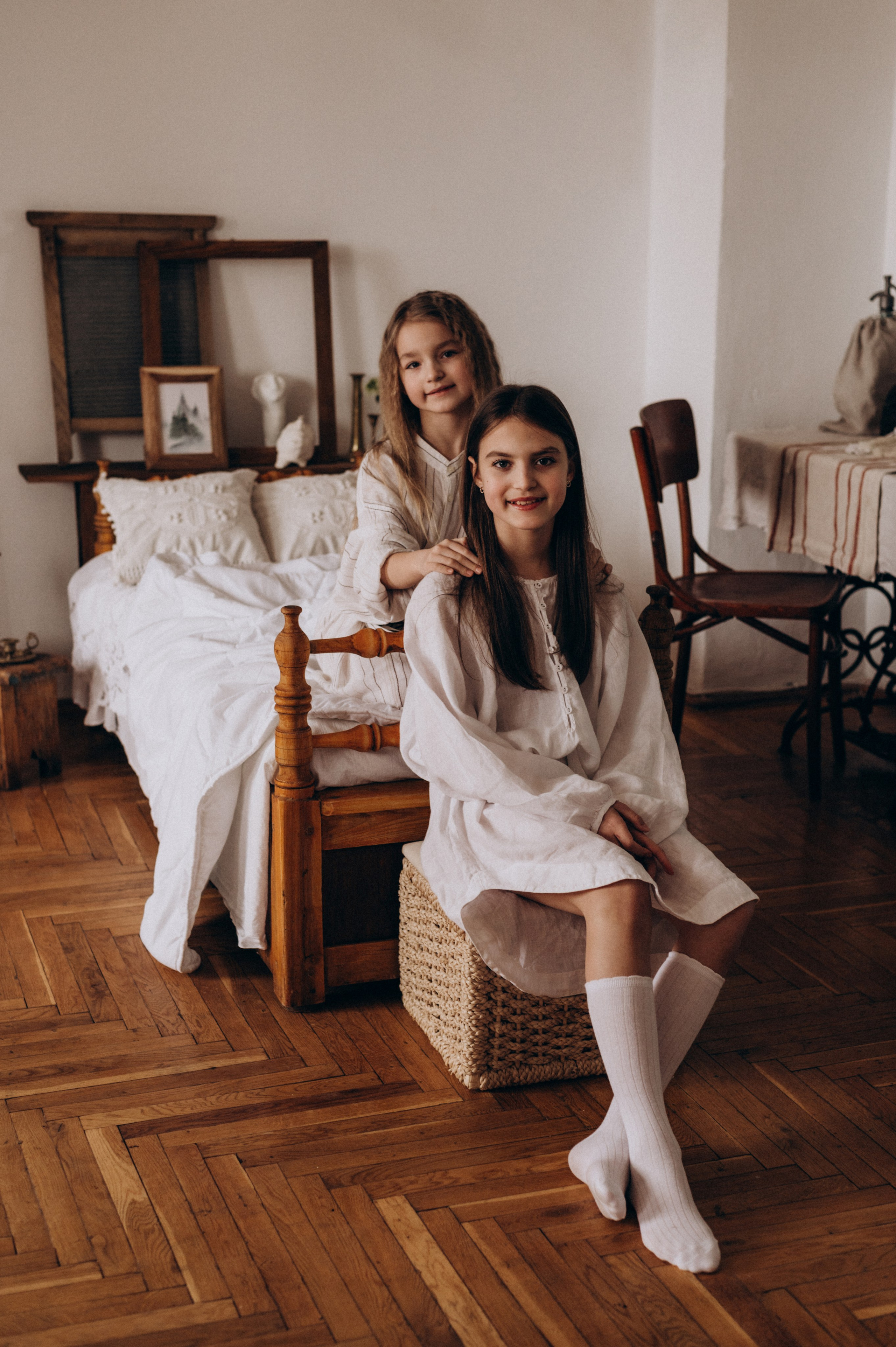 Сімейна фотосесія мами і донечок, зйомка Тернопіль Львів етностиль. Сімейний, дитячий та індивідуальний фотограф в м. Тернопіль, м. Львів