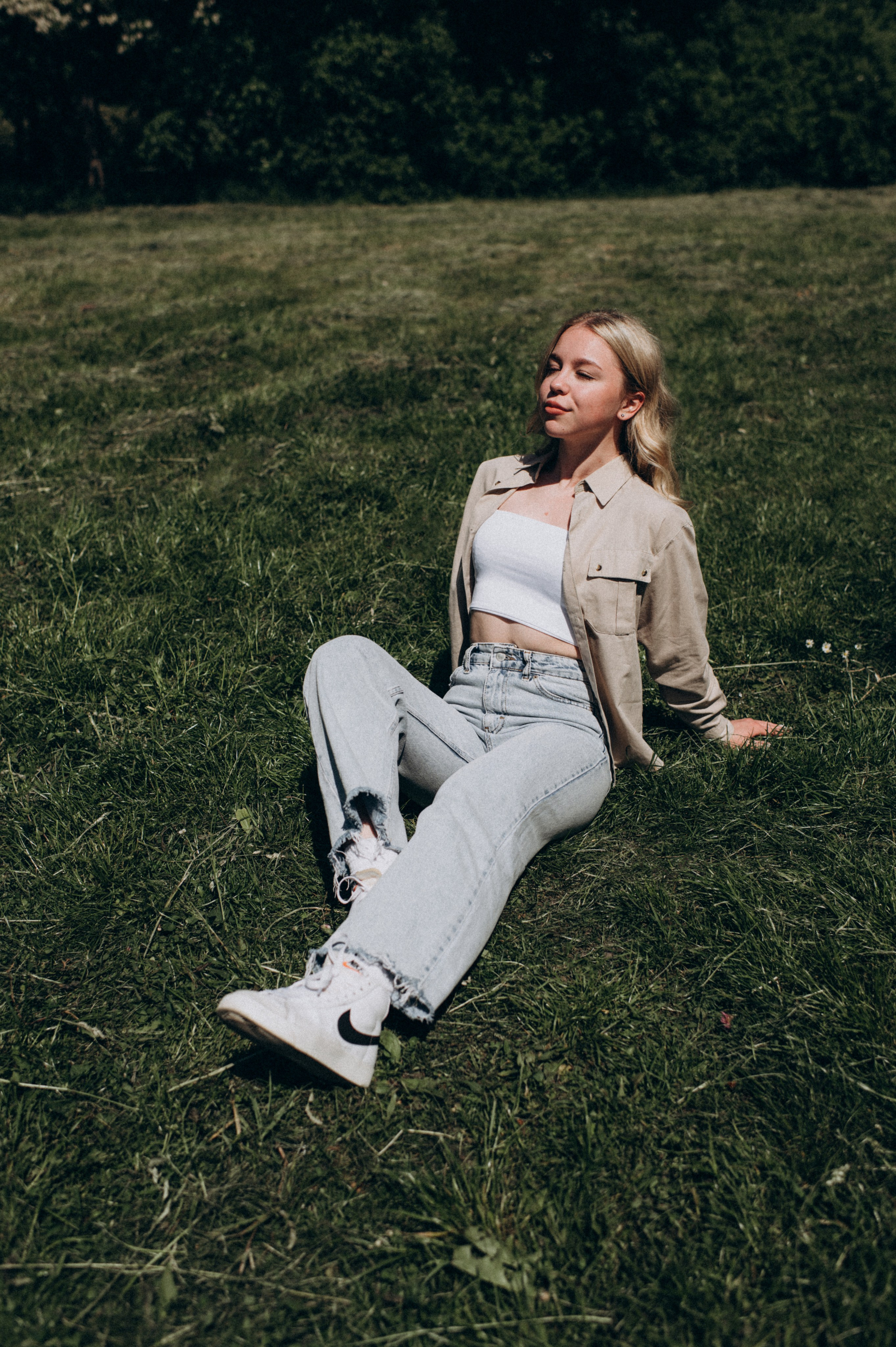 Фотосесія випускників, зйомка випускників Тернопіль Львів, випускні фотоальбоми Тернопіль, шкільні фотоальбоми Тернопіль. Сімейний, дитячий та індивідуальний фотограф в м. Тернопіль, м. Львів