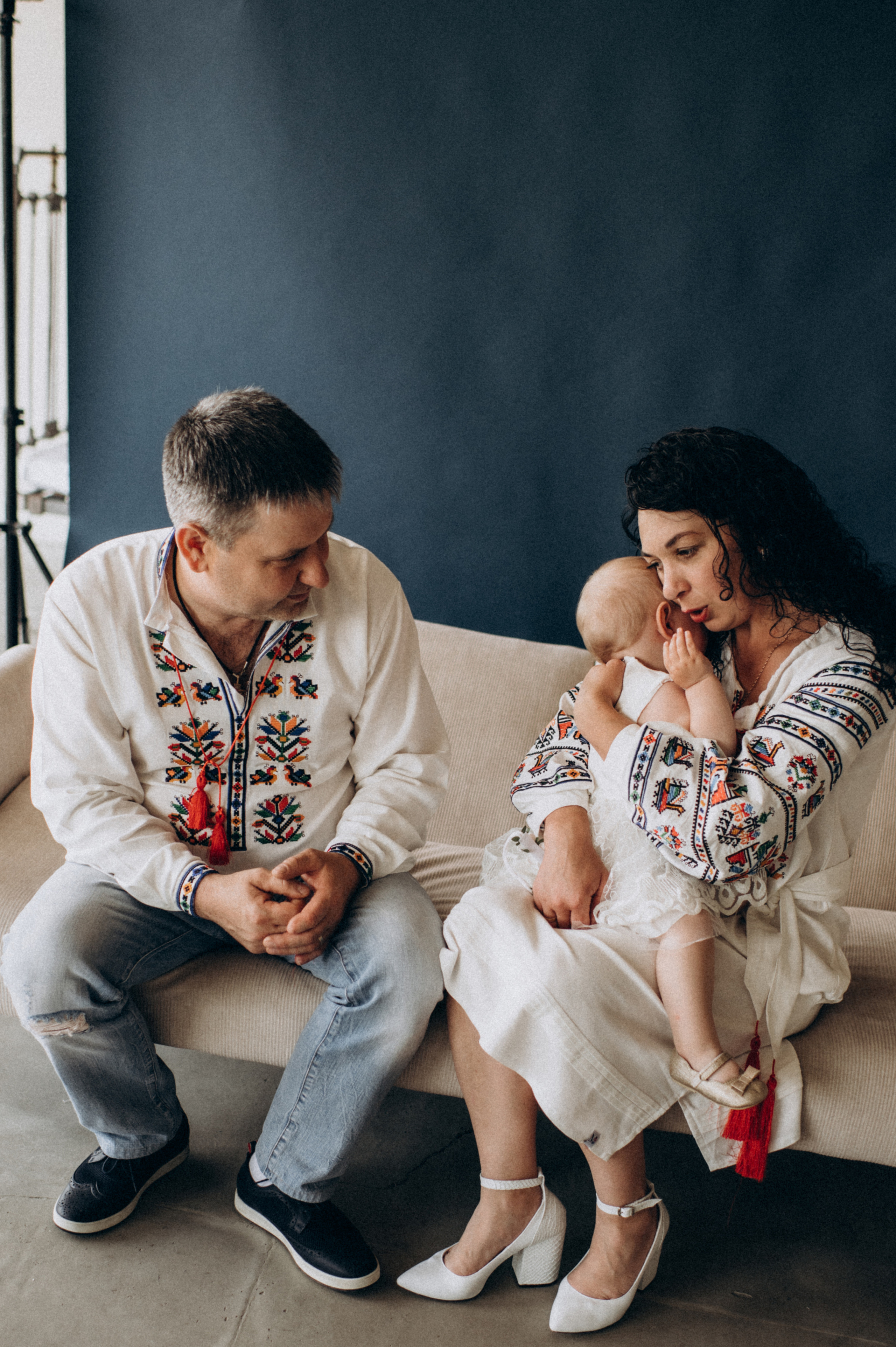 Сімейна зйомка у студії. Сімейний, дитячий та індивідуальний фотограф в м. Тернопіль, м. Львів