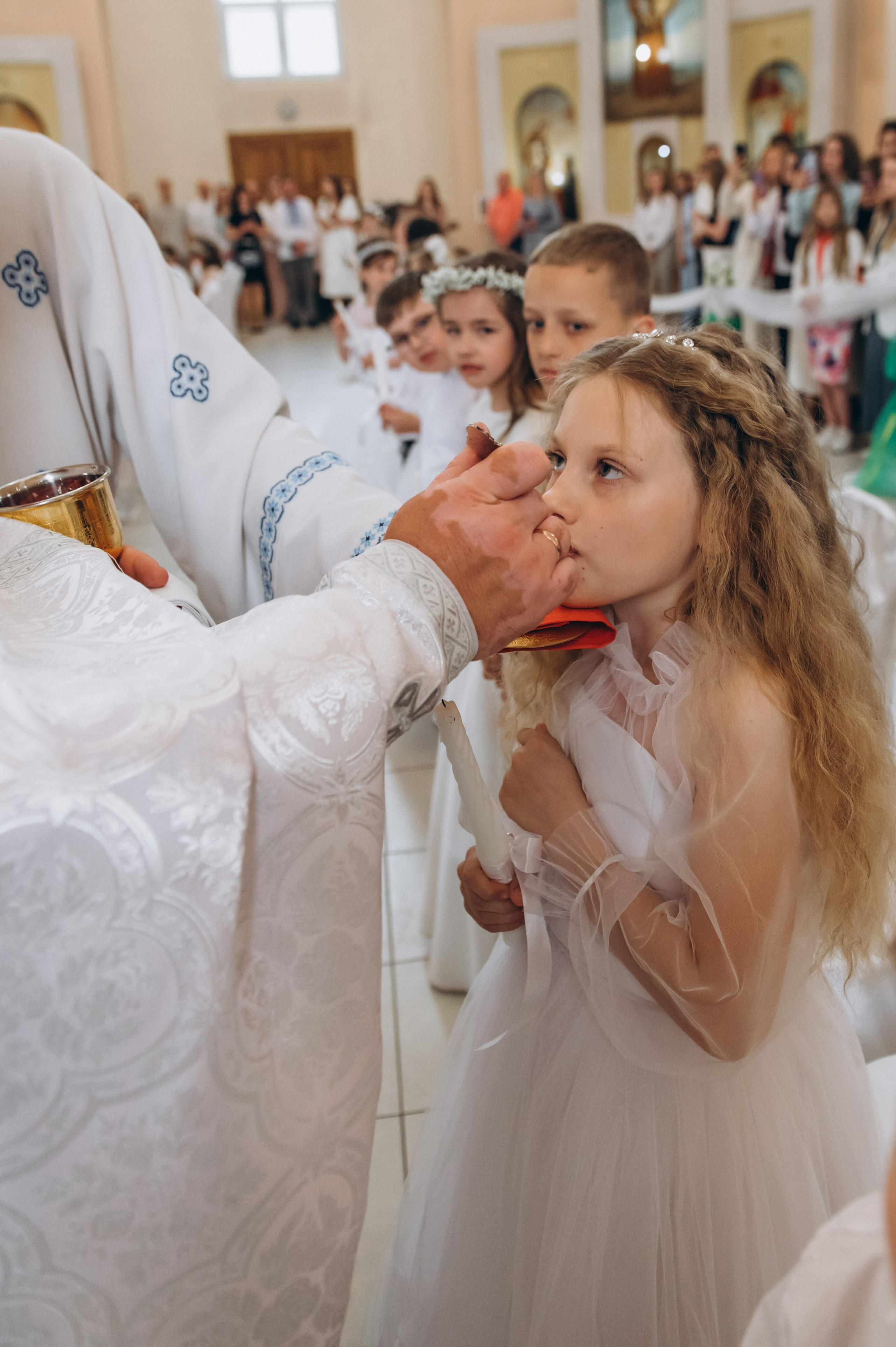 Фотосесія Причастя Тернопіль, зйомка Причастя, фотограф на Причастя Тернопіль, Причастя Львів, церква Петра і Павла. Сімейний, дитячий та індивідуальний фотограф в м. Тернопіль, м. Львів
