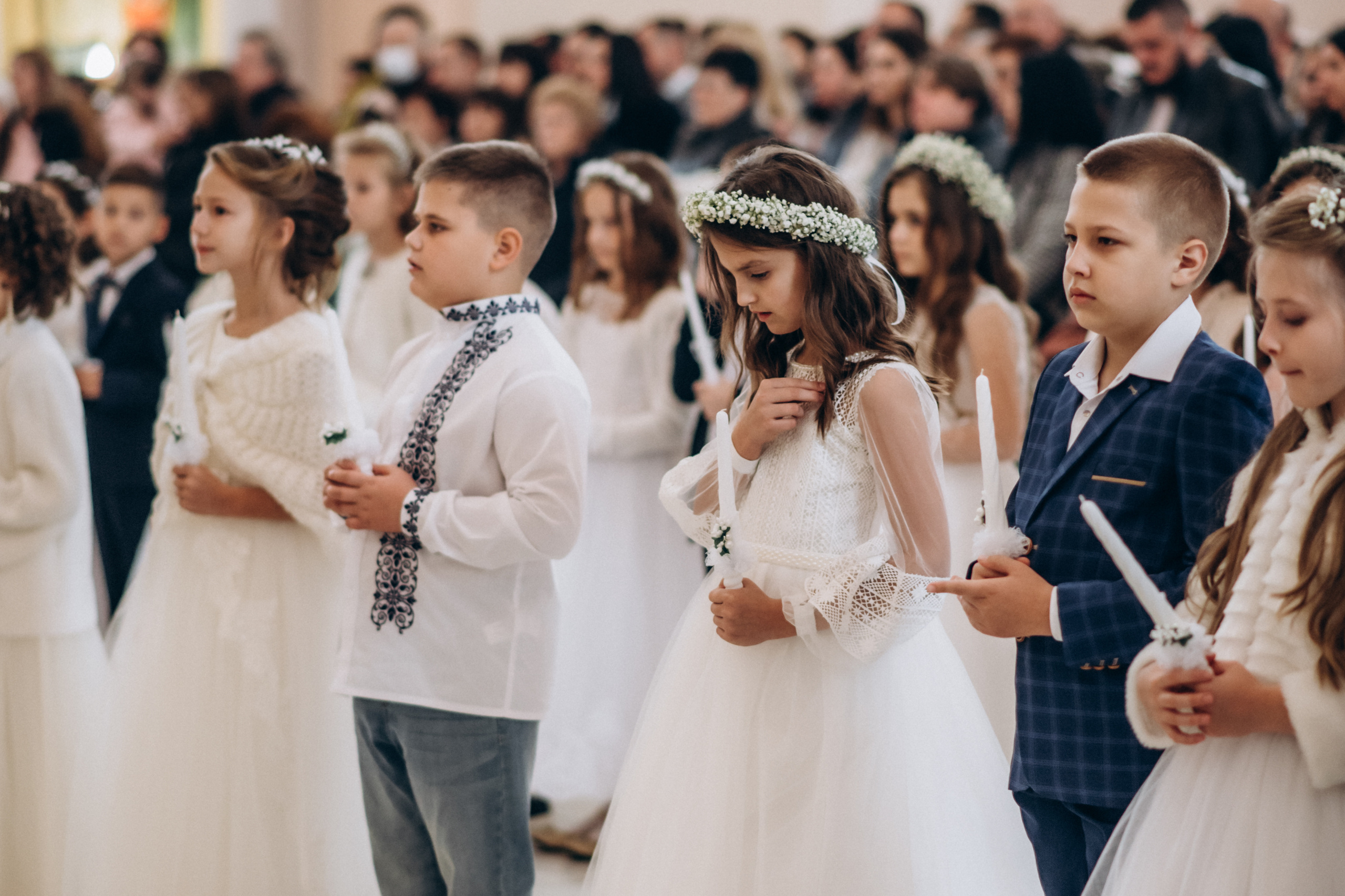 Фотосесія Першого Причастя Тернопіль, зйомка Причастя Тернопіль, Таїнство Першого Причастя Тернопіль, Катедра Причастя Тернопіль. Сімейний, дитячий та індивідуальний фотограф в м. Тернопіль, м. Львів
