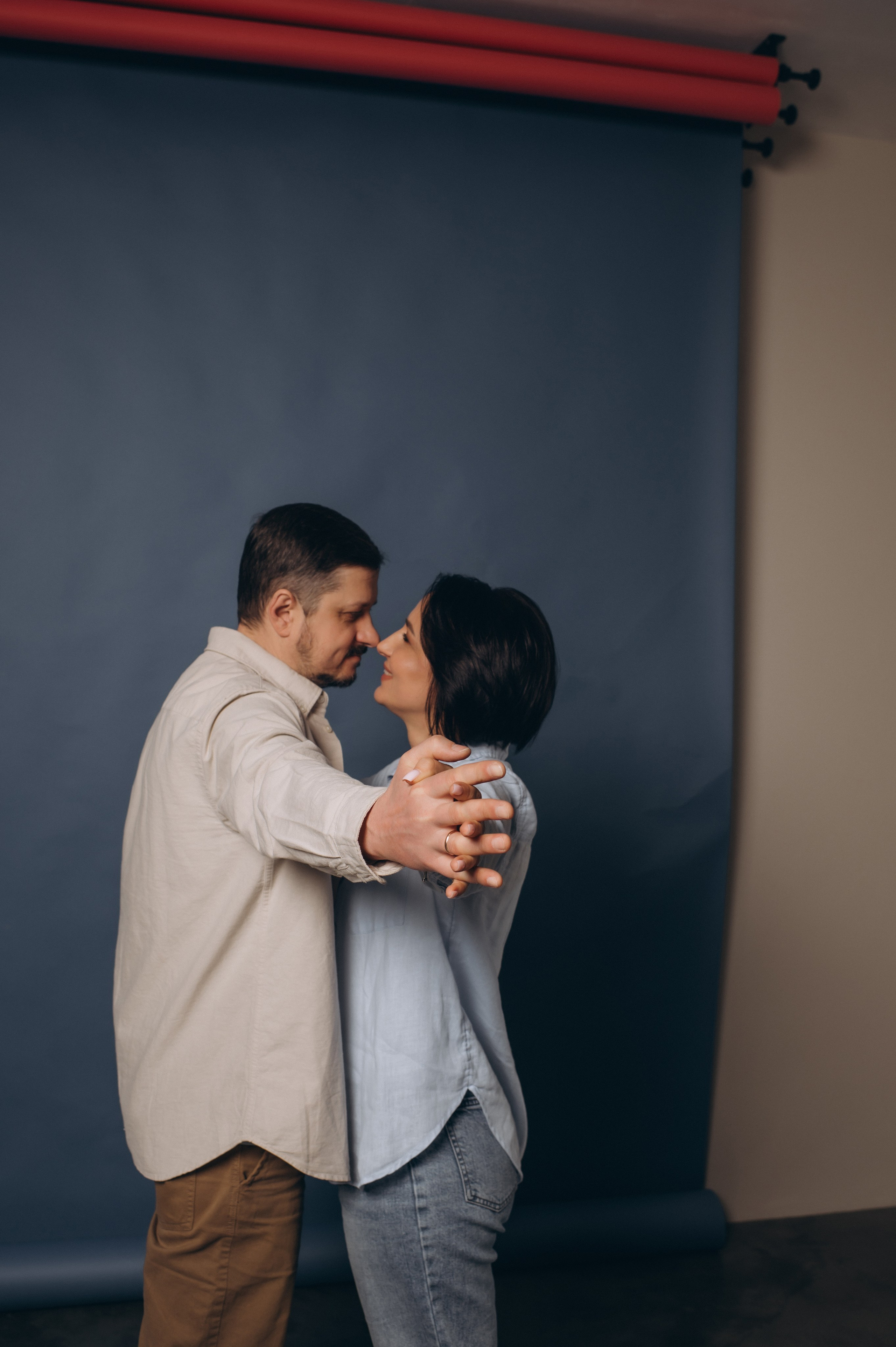 Фотосесія лавсторі Тернопіль, зйомка lovestory Тернопіль, сімейний фотограф Тернопіль, фотосесія пари в студії, сімейна фотосесія Тернопіль. Сімейний, дитячий та індивідуальний фотограф в м. Тернопіль, м. Львів