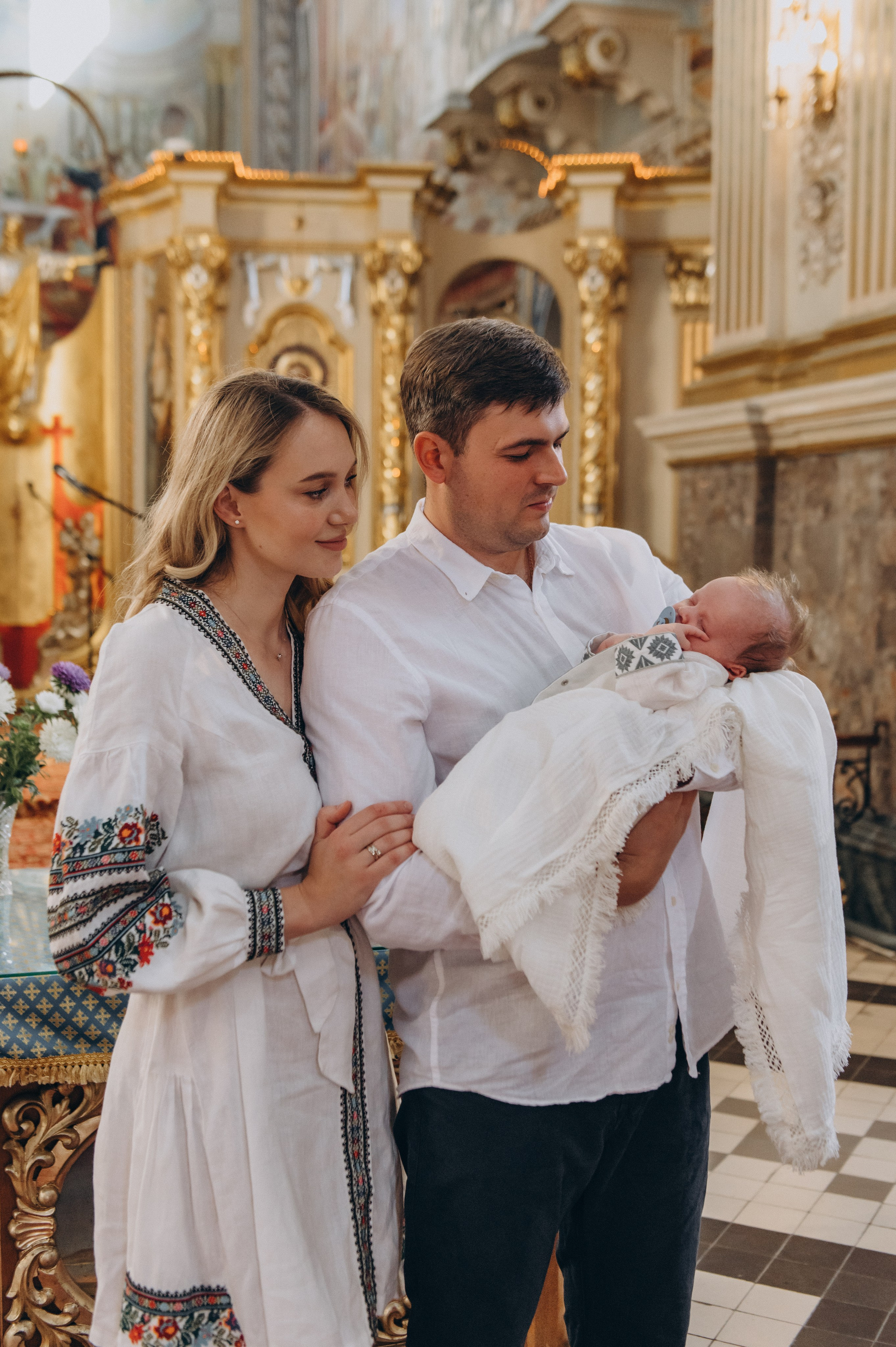 Фотосесія Хрещення Тернопіль, фотосесія хрестин Тернопіль, Катедра Тернопіль, фотосесія хрещення катедра. Сімейний, дитячий та індивідуальний фотограф в м. Тернопіль, м. Львів