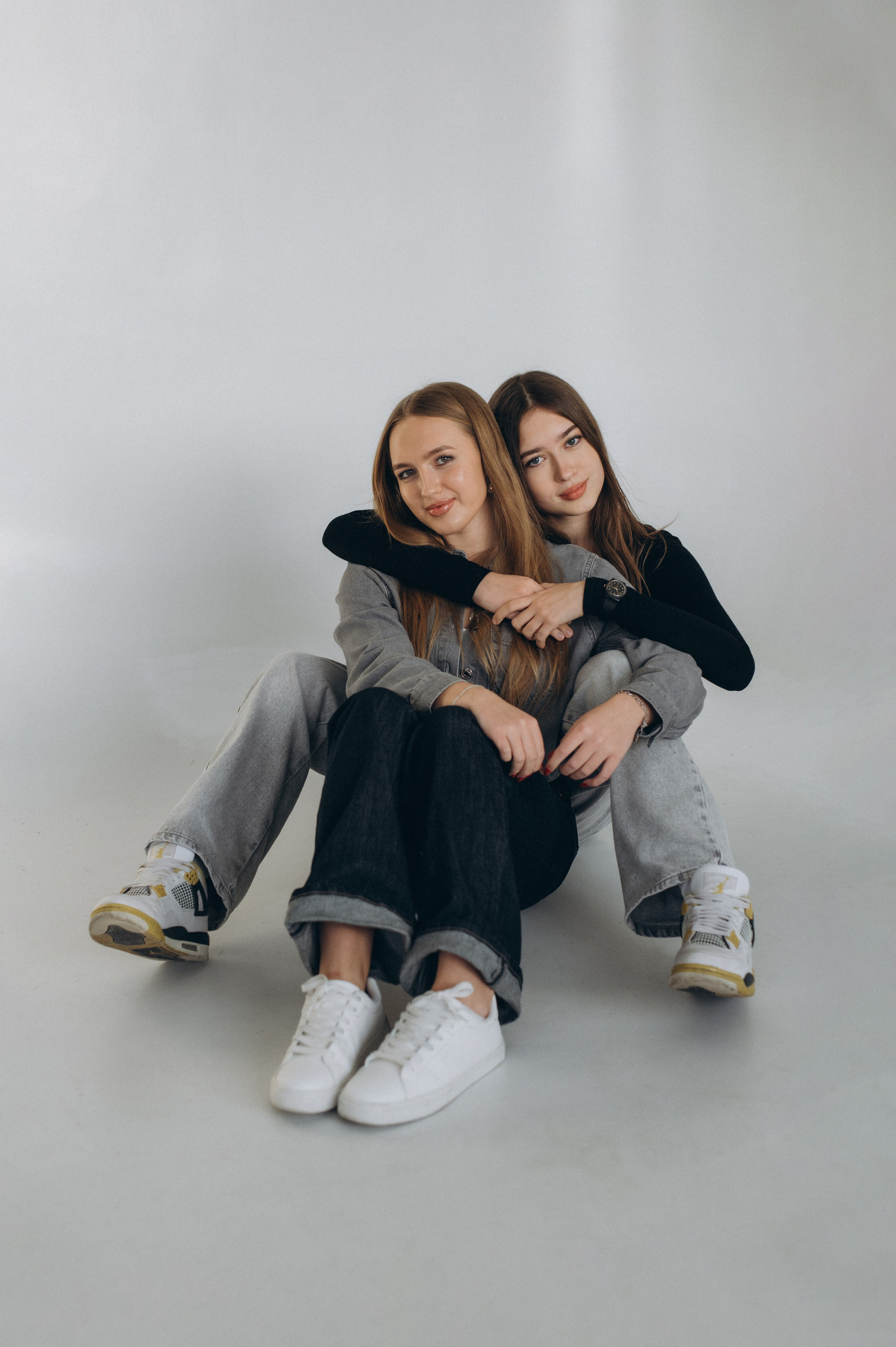 Фотосесія випускників, фотосесія на віньєтки Тернопіль, випускники Тернопіль, випуск 2025. Сімейний, дитячий та індивідуальний фотограф в м. Тернопіль, м. Львів