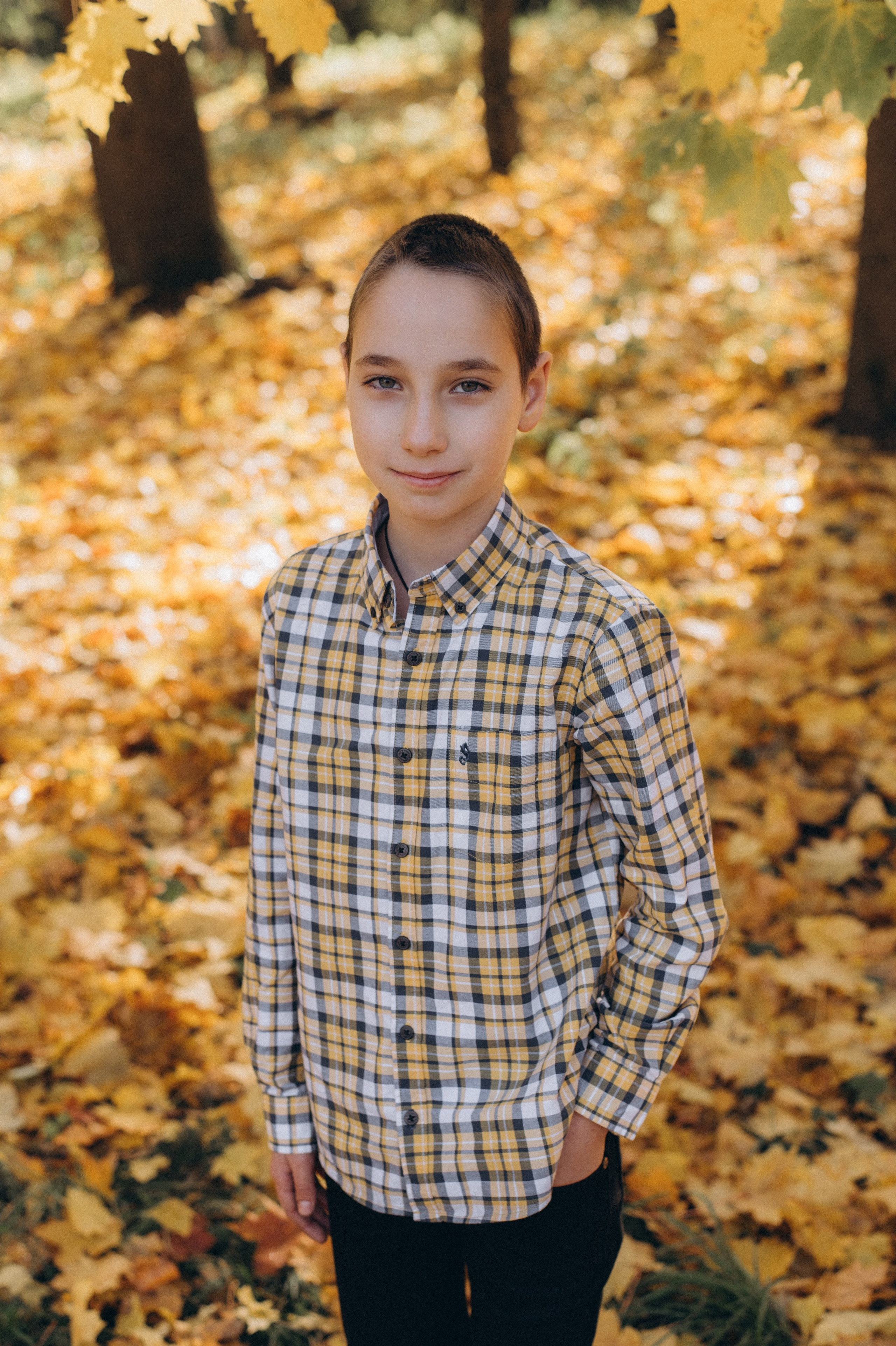 Осіння фотосесія 4 класу на віньєтки, випускні фотоальбоми Тернопіль, фотосесія випускників Тернопіль, шкільний випускний альбом Тернопіль. Сімейний, дитячий та індивідуальний фотограф в м. Тернопіль, м. Львів