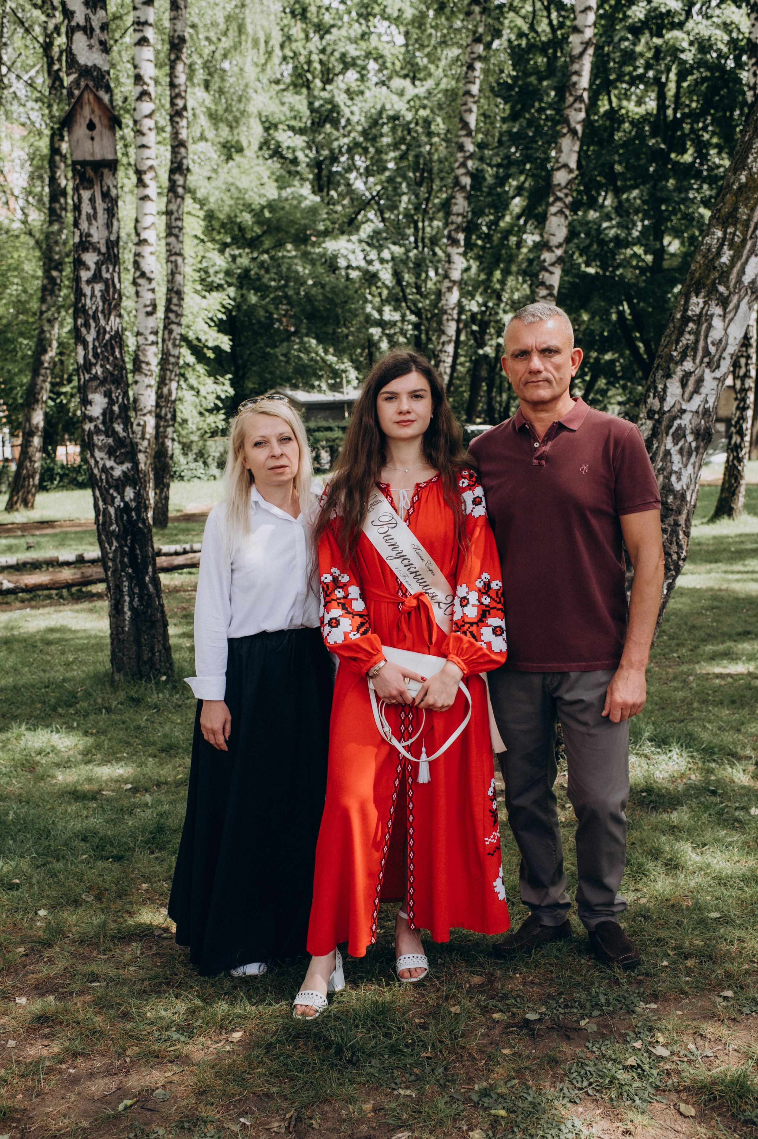 Фотосесія останнього дзвоника, фотосесія випускників Тернопіль, випускний 2024. Сімейний, дитячий та індивідуальний фотограф в м. Тернопіль, м. Львів