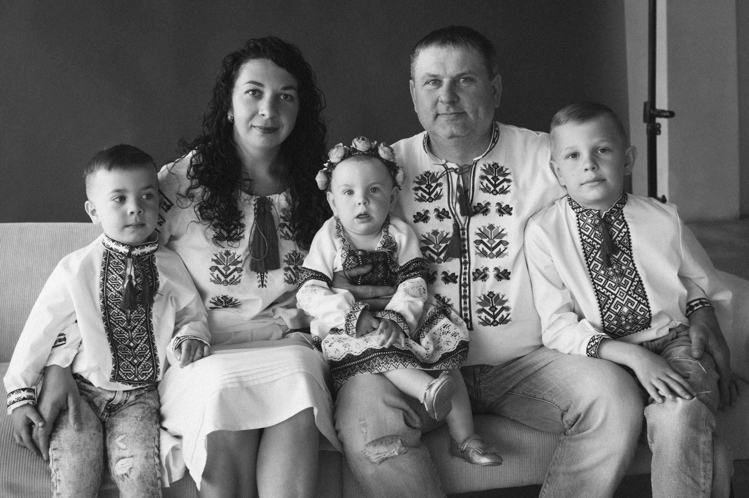 Сімейна зйомка у студії. Сімейний, дитячий та індивідуальний фотограф в м. Тернопіль, м. Львів