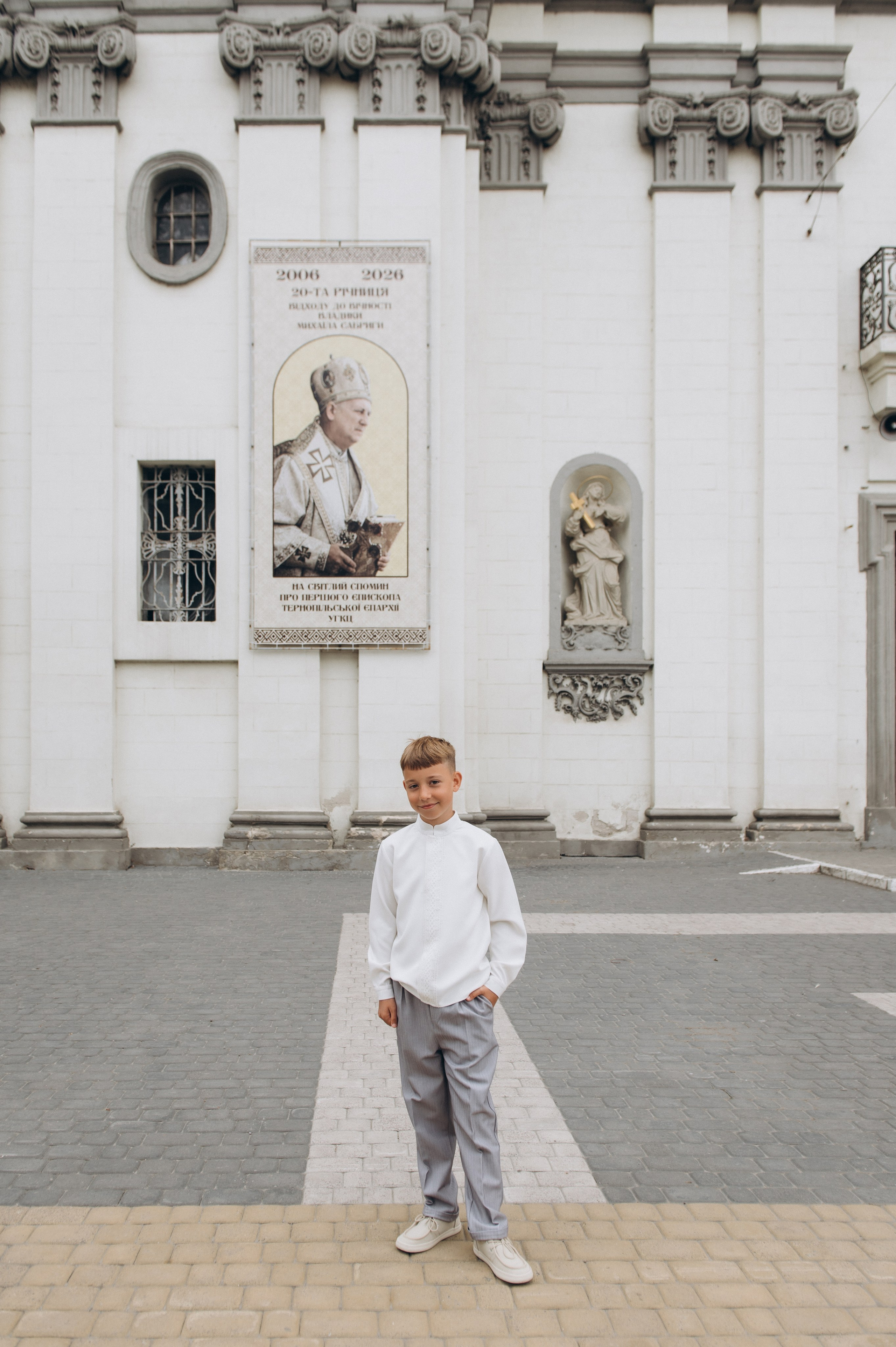 Фотосесія Першого Причастя Тернопіль, фотосесія Причастя Тернопіль, Таїнство Першого Причастя Тернопіль, Катедра Причастя Тернопіль. Сімейний, дитячий та індивідуальний фотограф в м. Тернопіль, м. Львів