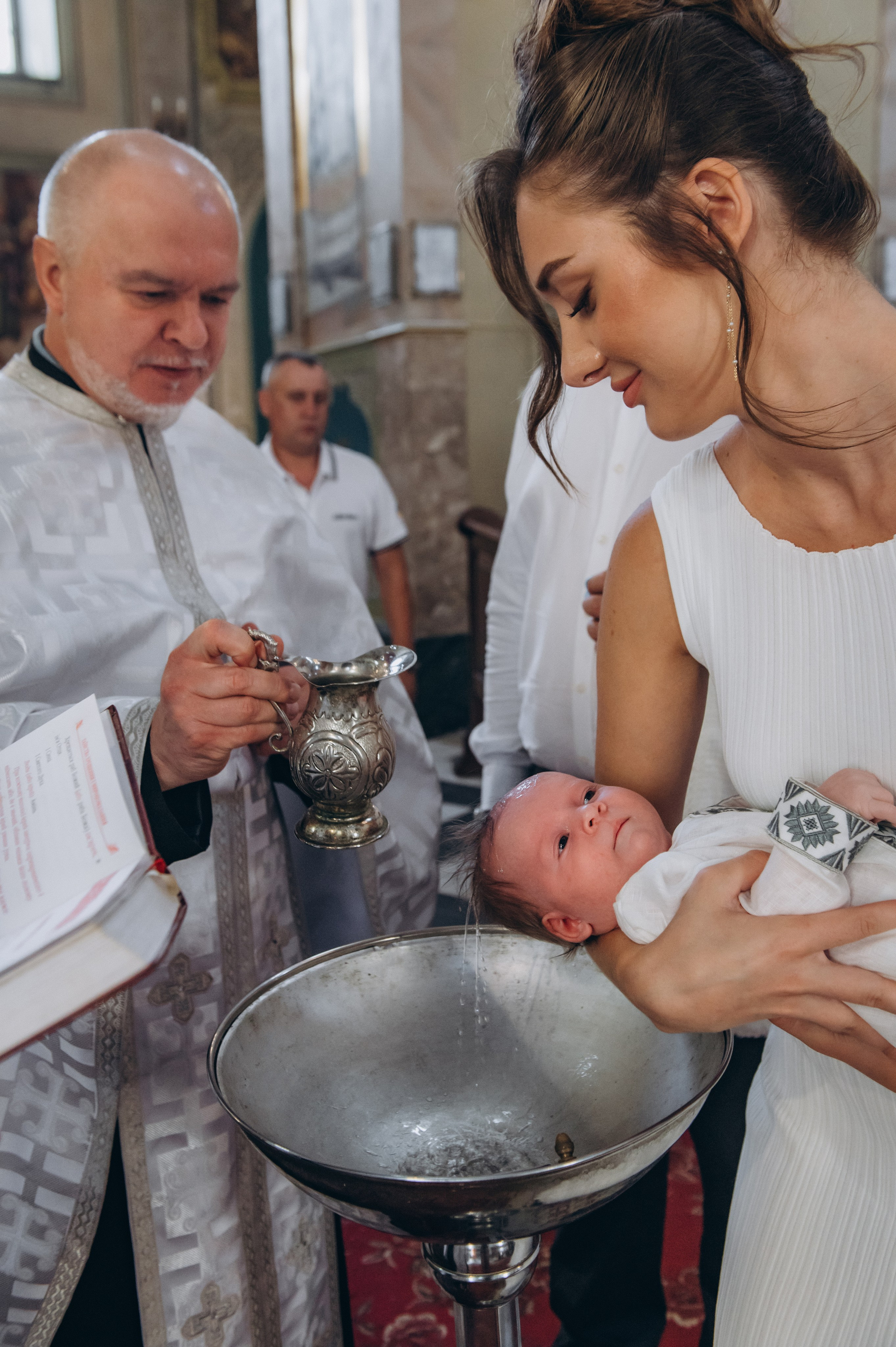 Фотосесія Хрещення Тернопіль, фотосесія хрестин Тернопіль, Катедра Тернопіль, фотосесія хрещення катедра. Сімейний, дитячий та індивідуальний фотограф в м. Тернопіль, м. Львів