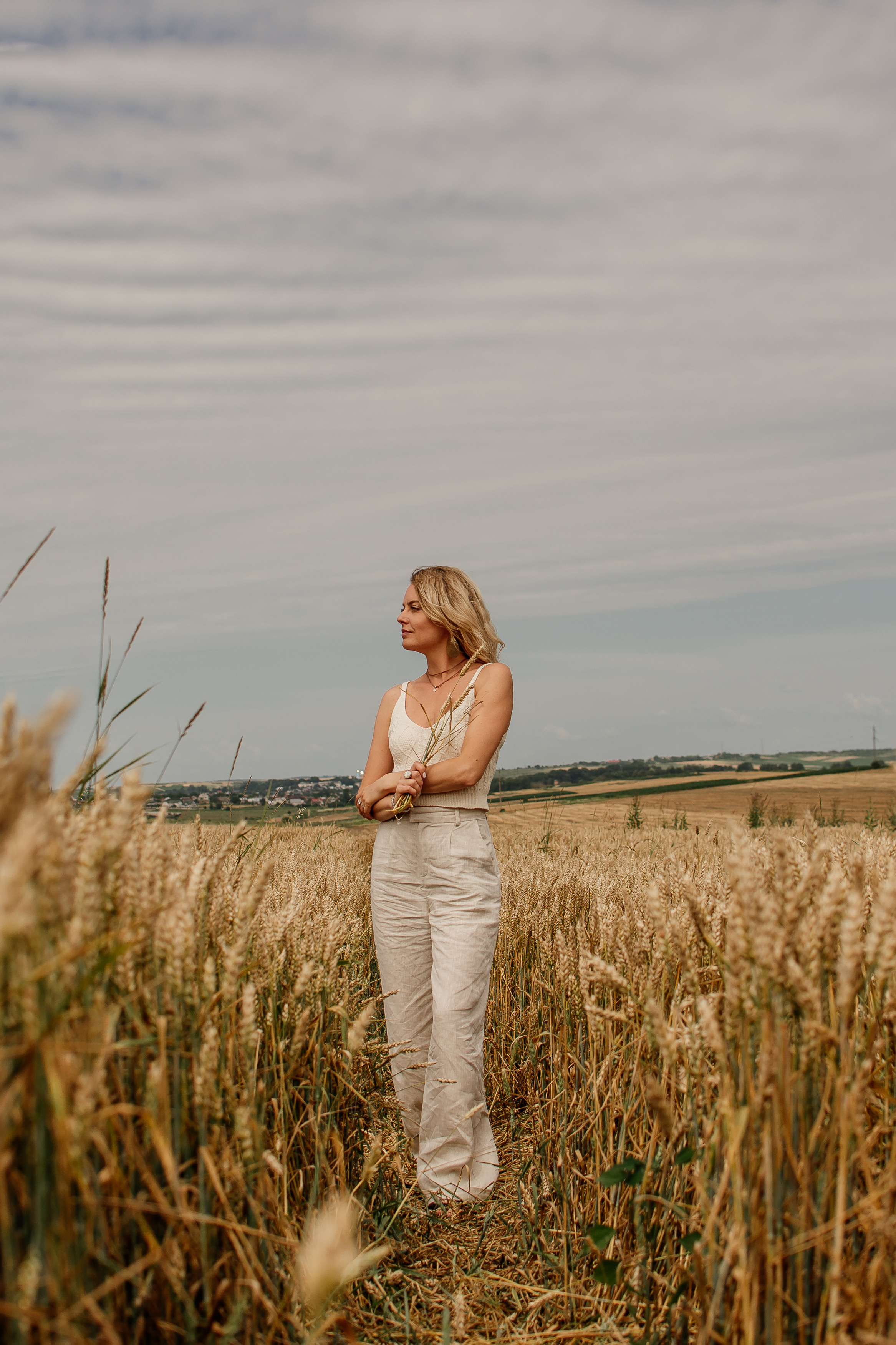 Фотосесія в пшениці. Тернопільська обл. Сімейний, дитячий та індивідуальний фотограф в м. Тернопіль, м. Львів