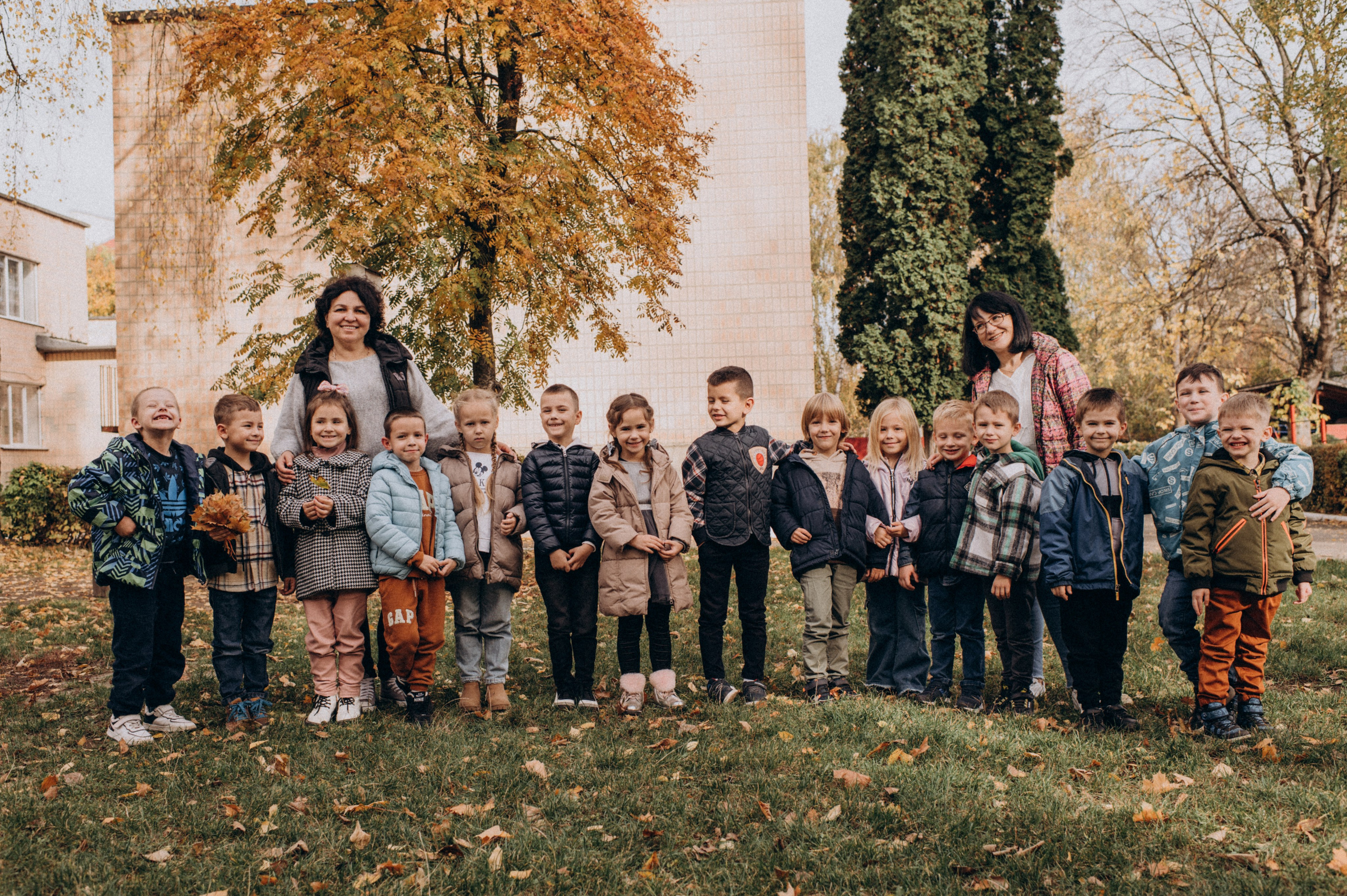 Фотосесія в дитячому садку, фотосесія на віньєтки, випускні фотоальбоми Тернопіль, шкільні фотоальбоми Тернопіль, зйомка випускного садочку. Сімейний, дитячий та індивідуальний фотограф в м. Тернопіль, м. Львів