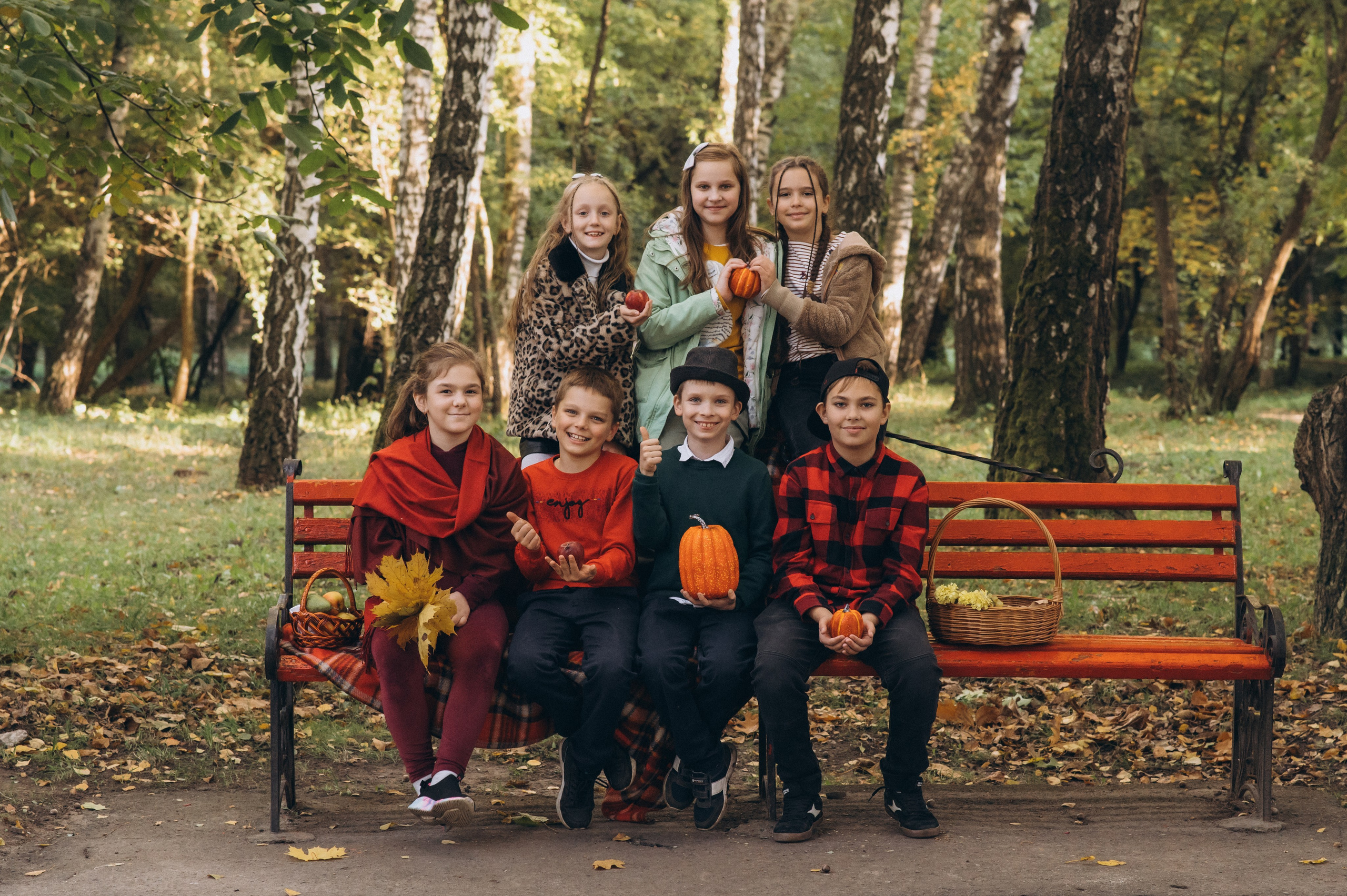 Шкільна фотосесія на віньєтки Тернопіль, шкільні альбоми, фотосесія випускників Тернопіль, випускний альбом, фотограф випускний Тернопіль. Сімейний, дитячий та індивідуальний фотограф в м. Тернопіль, м. Львів