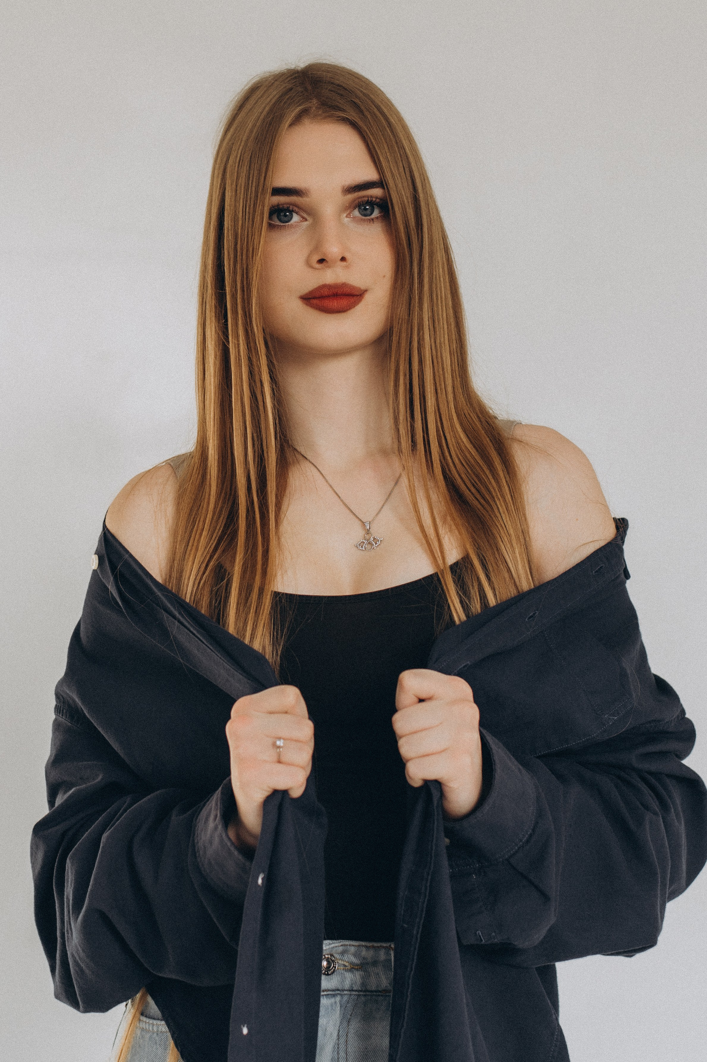 Фотосесія випускників, фотосесія на віньєтки Тернопіль, випускники Тернопіль, випуск 2025. Сімейний, дитячий та індивідуальний фотограф в м. Тернопіль, м. Львів