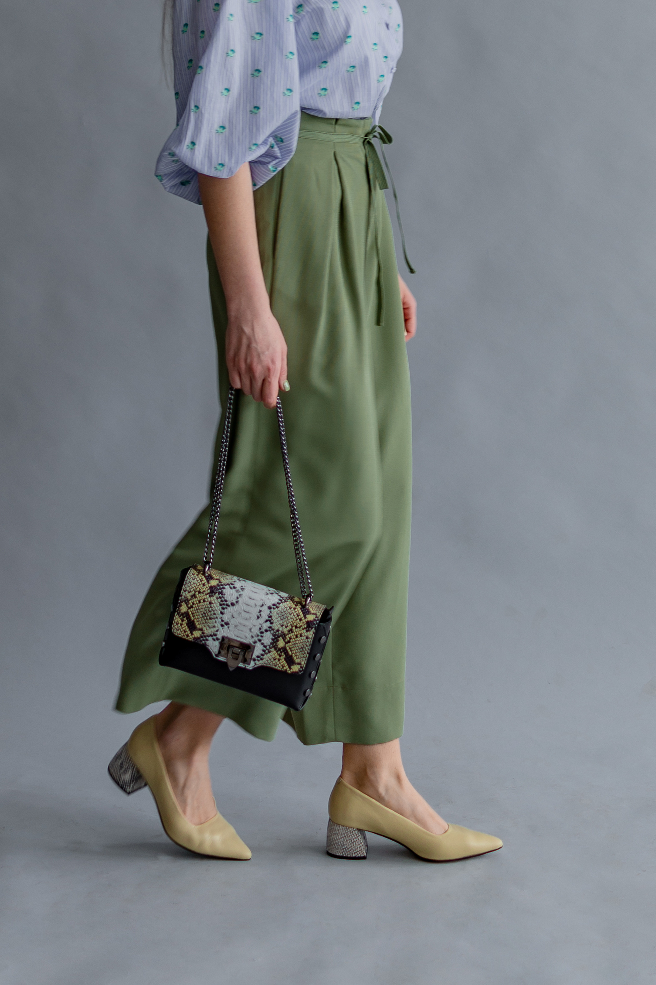 Студійна індивідуальна фотосесія Тернопіль. Сімейний, дитячий та індивідуальний фотограф в м. Тернопіль, м. Львів