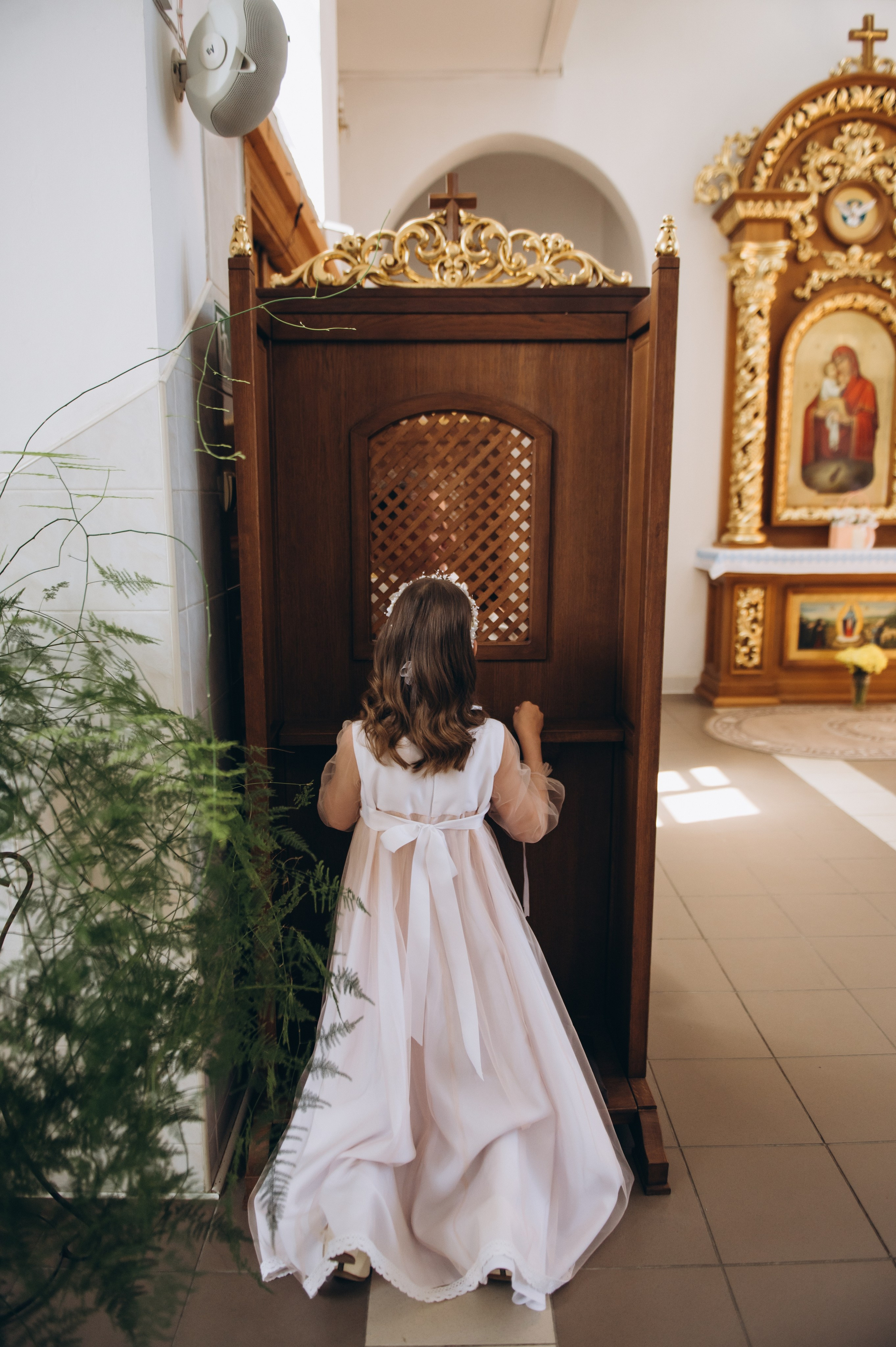 Фотосесія Причастя Тернопіль церква Св&nbsp;Михаїла, фотограф на&nbsp;Причастя Тернопіль, фотосесія Літургії Причастя Тернопіль