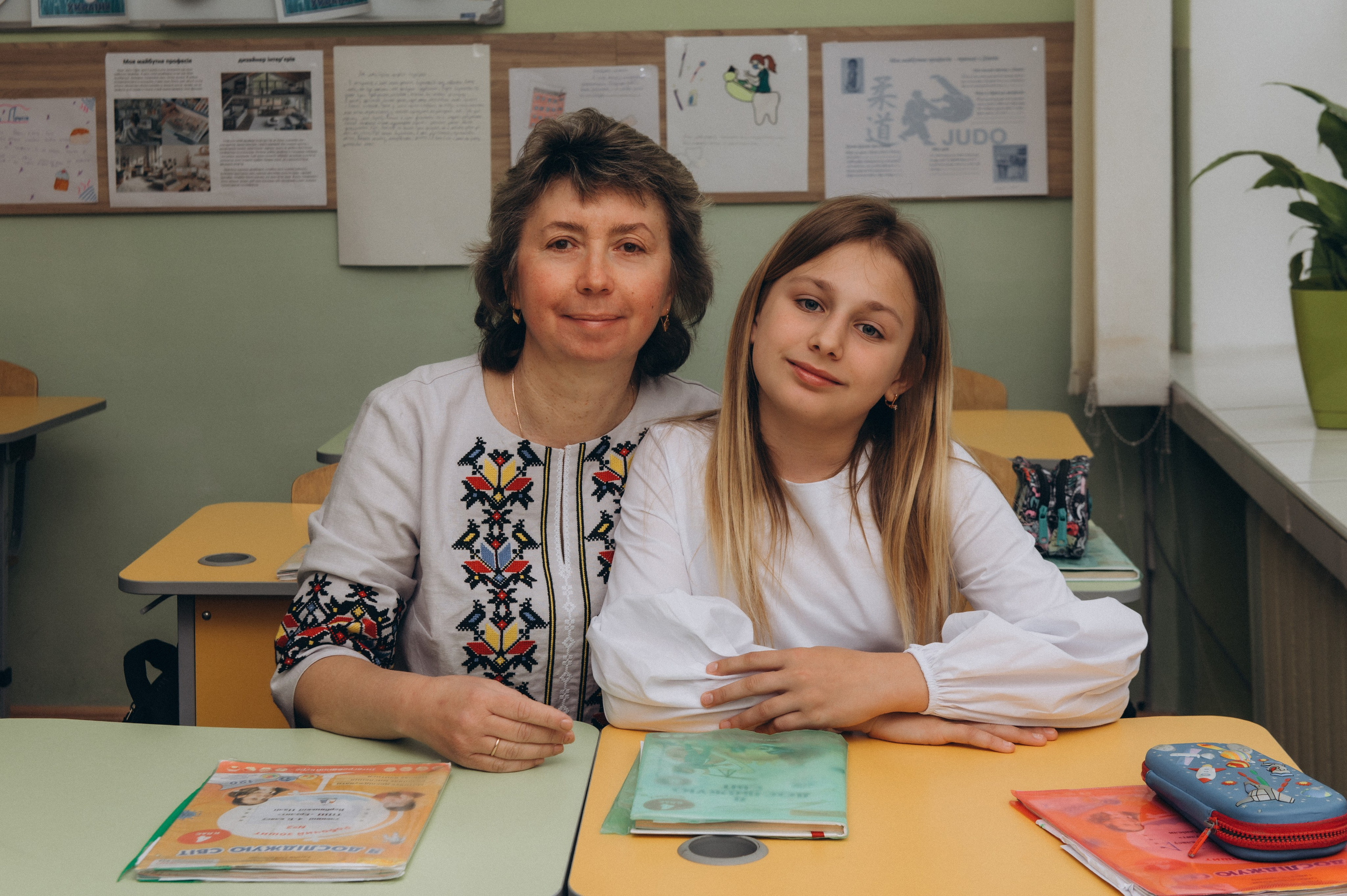 Шкільна фотосесія на віньєтки Тернопіль, фотосесія випускників Тернопіль, зйомка на віньєтки, шкільні фотоальбоми Тернопіль. Сімейний, дитячий та індивідуальний фотограф в м. Тернопіль, м. Львів