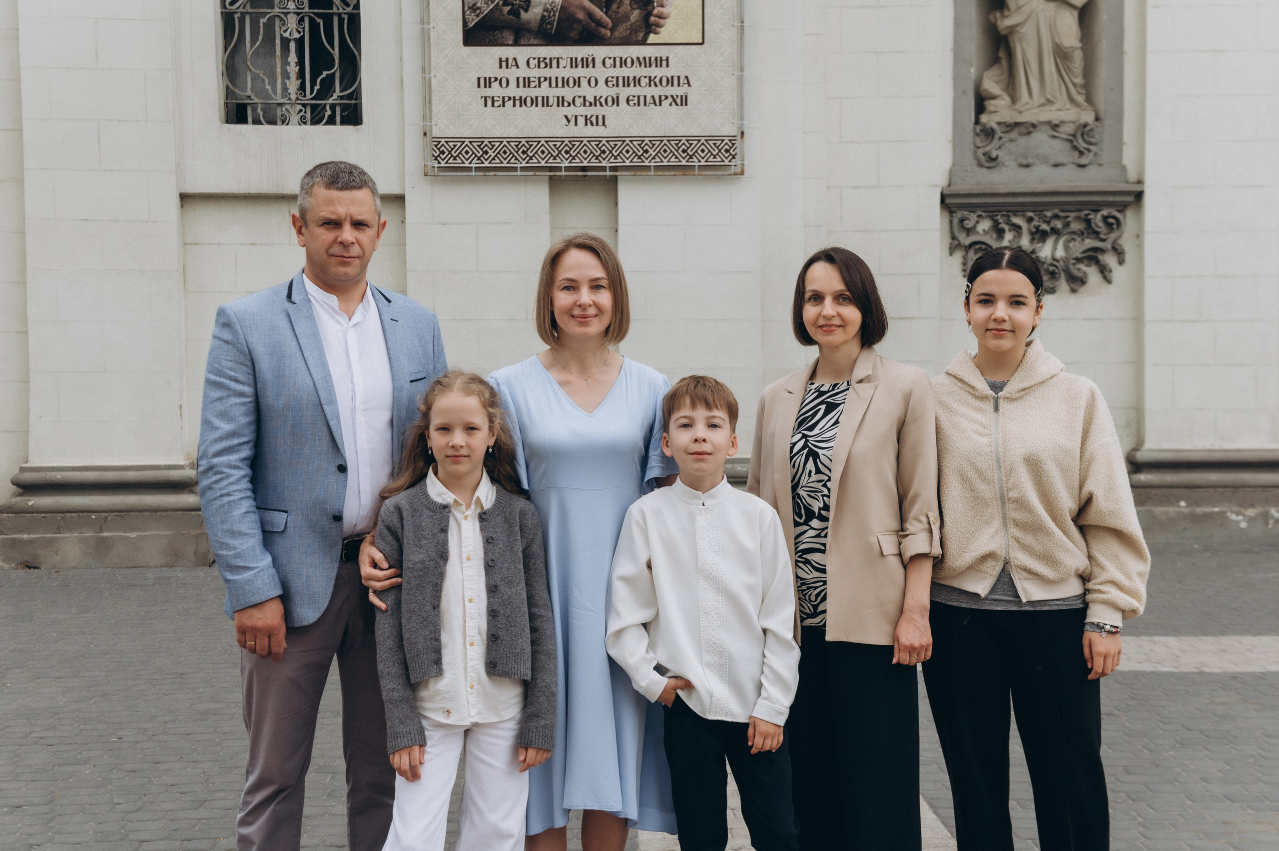 Фотосесія Першого Причастя Тернопіль, фотосесія Причастя Тернопіль, Таїнство Першого Причастя Тернопіль, Катедра Причастя Тернопіль. Сімейний, дитячий та індивідуальний фотограф в м. Тернопіль, м. Львів