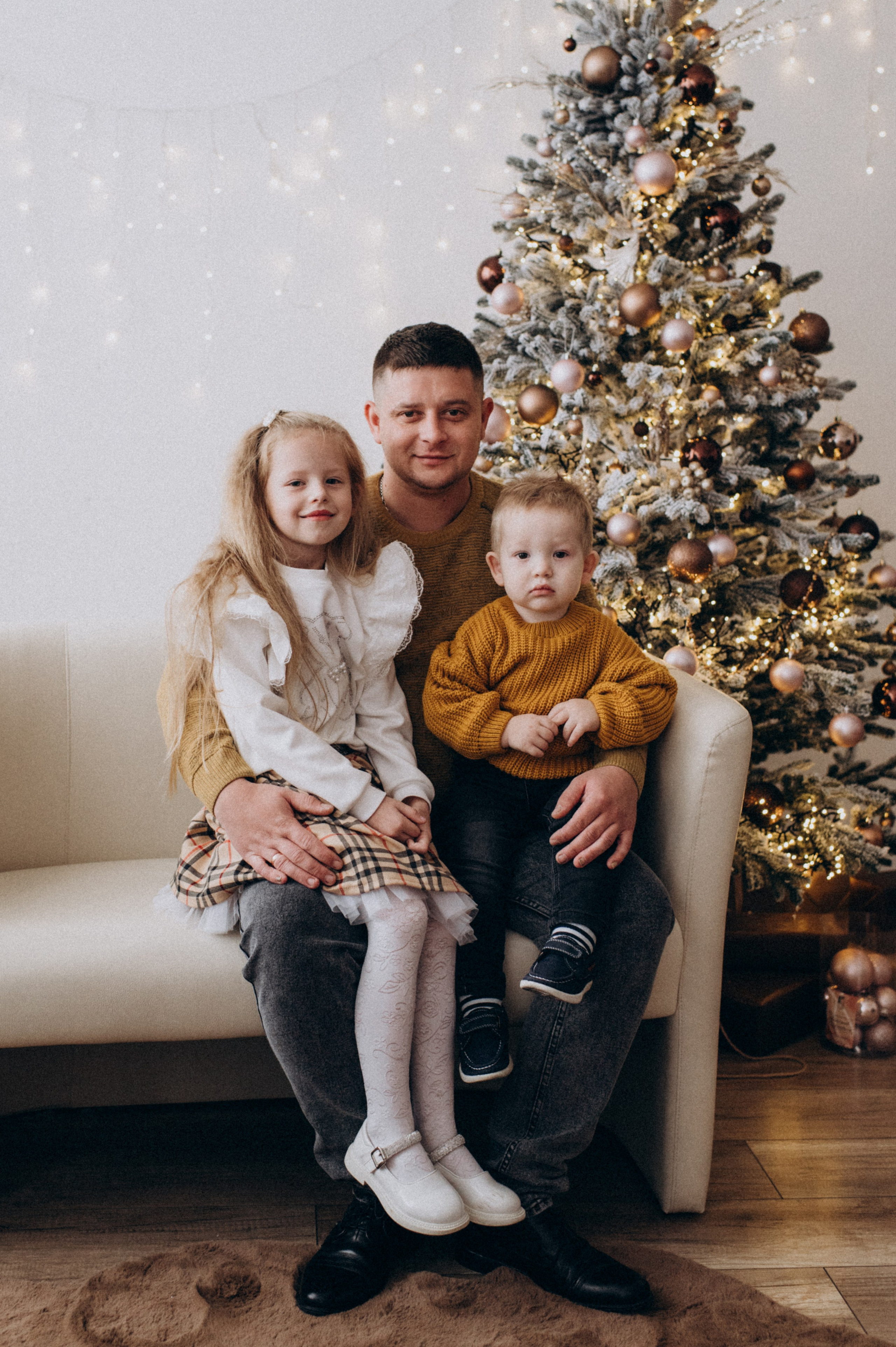 Новорічна фотосесія у студії Тернополя, фотосесія Львів. Сімейний, дитячий та індивідуальний фотограф в м. Тернопіль, м. Львів