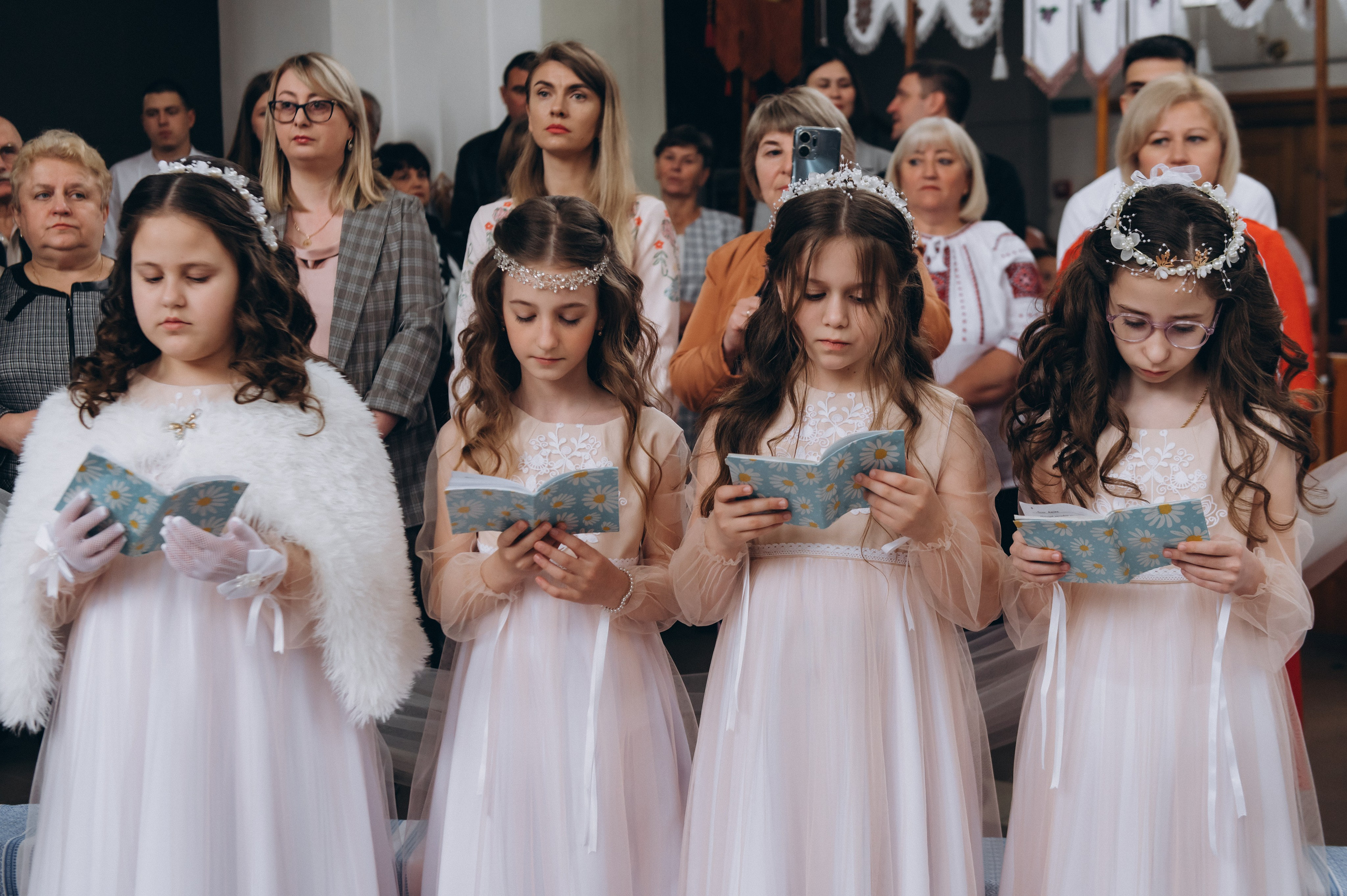 Фотосесія Причастя Тернопіль, зйомка Причастя, фотограф на Причастя Тернопіль, Причастя Львів, Причастя церква Михаїла Тернопіль. Сімейний, дитячий та індивідуальний фотограф в м. Тернопіль, м. Львів