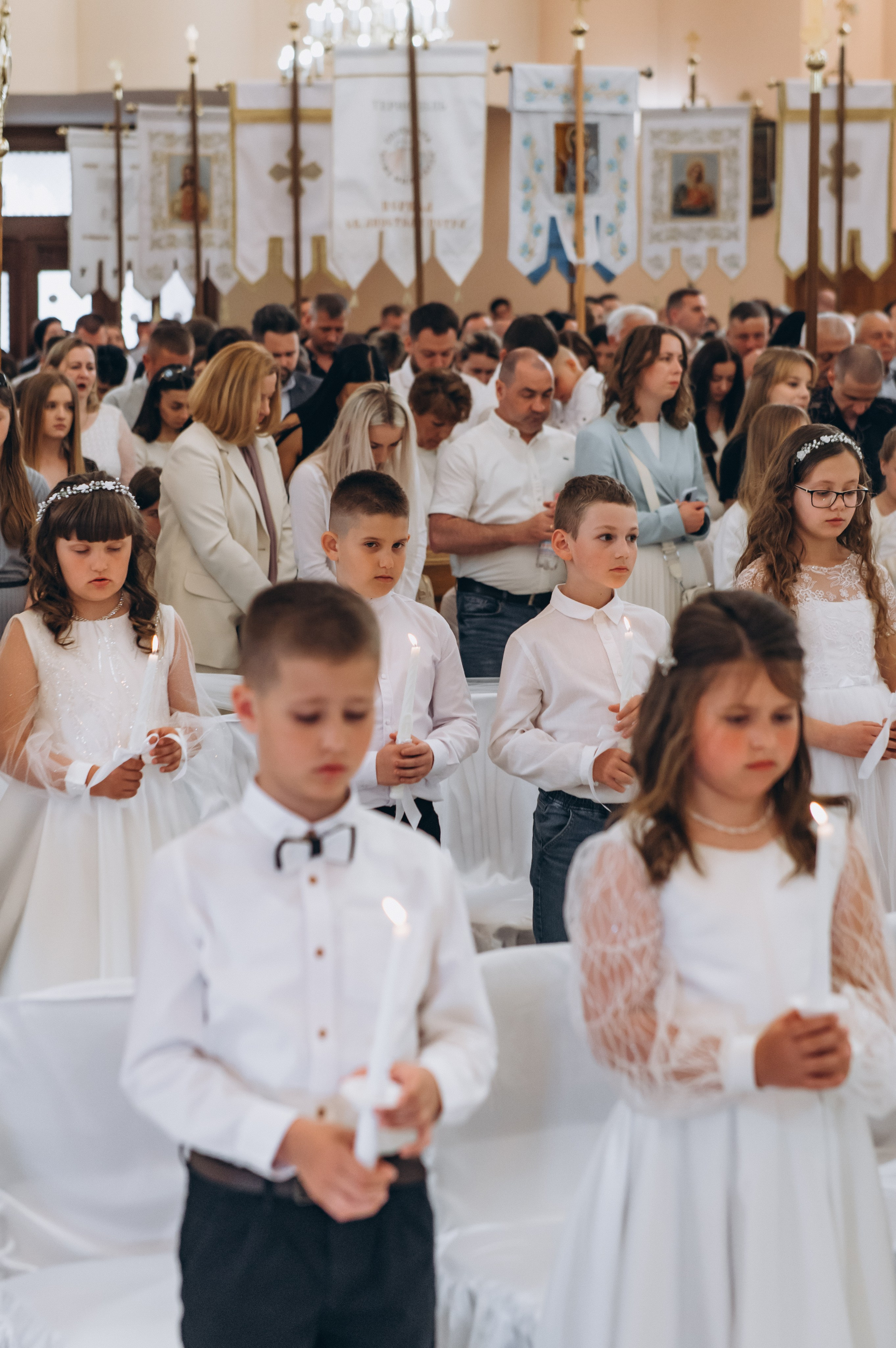 Фотосесія Причастя Тернопіль, зйомка Причастя, фотограф на Причастя Тернопіль, Причастя Львів, церква Петра і Павла. Сімейний, дитячий та індивідуальний фотограф в м. Тернопіль, м. Львів