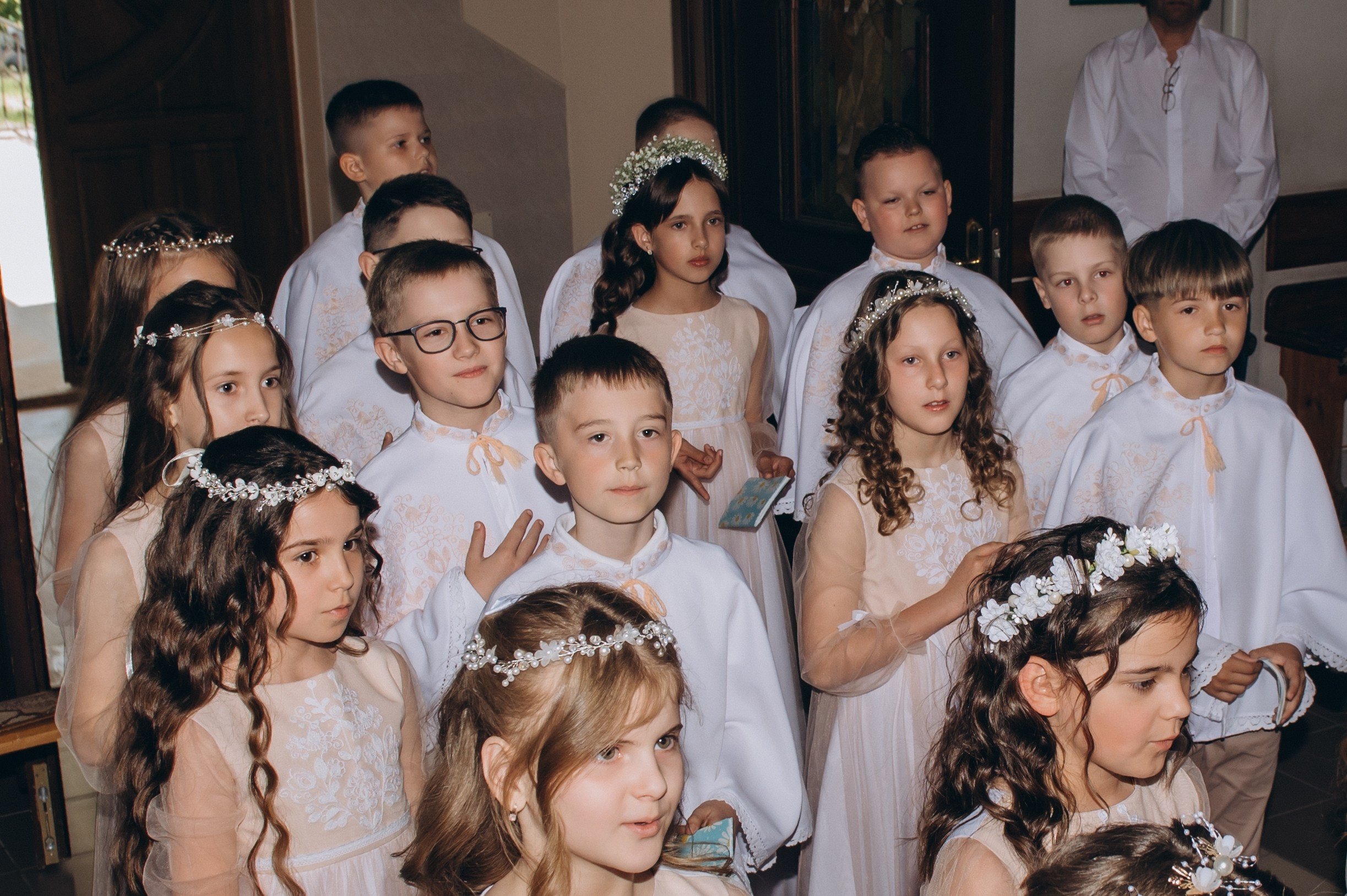 Фотосесія Причастя Тернопіль церква Св Михаїла, фотограф на Причастя Тернопіль, фотосесія Літургії Причастя Тернопіль. Сімейний, дитячий та індивідуальний фотограф в м. Тернопіль, м. Львів