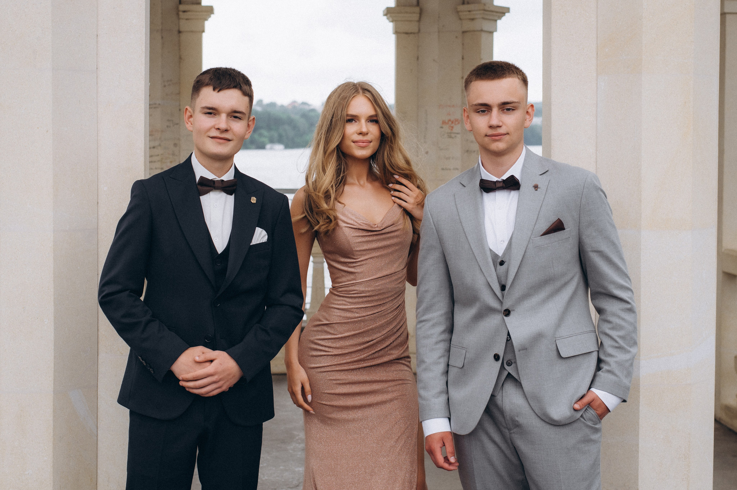 Випускники 2025, фотосесія випускного Тернопіль, фотосесія випускників Тернопіль, зйомка випускного, фотосесія випускного. Сімейний, дитячий та індивідуальний фотограф в м. Тернопіль, м. Львів