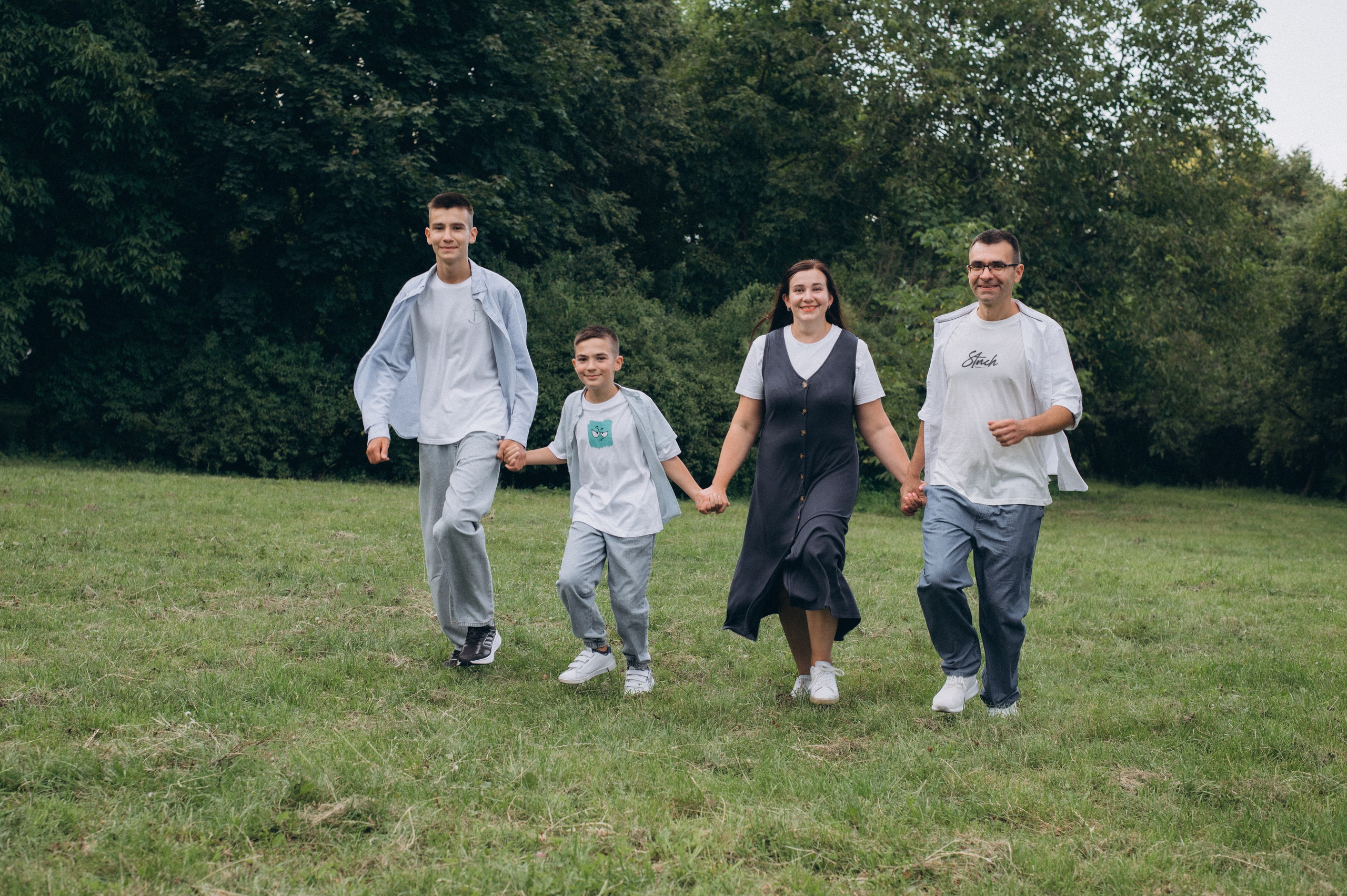 Сімейний фотограф Тернопіль, сімейна фотосесія на природі, сімейна фотосесія Тернопіль, зйомка сімї. Сімейний, дитячий та індивідуальний фотограф в м. Тернопіль, м. Львів