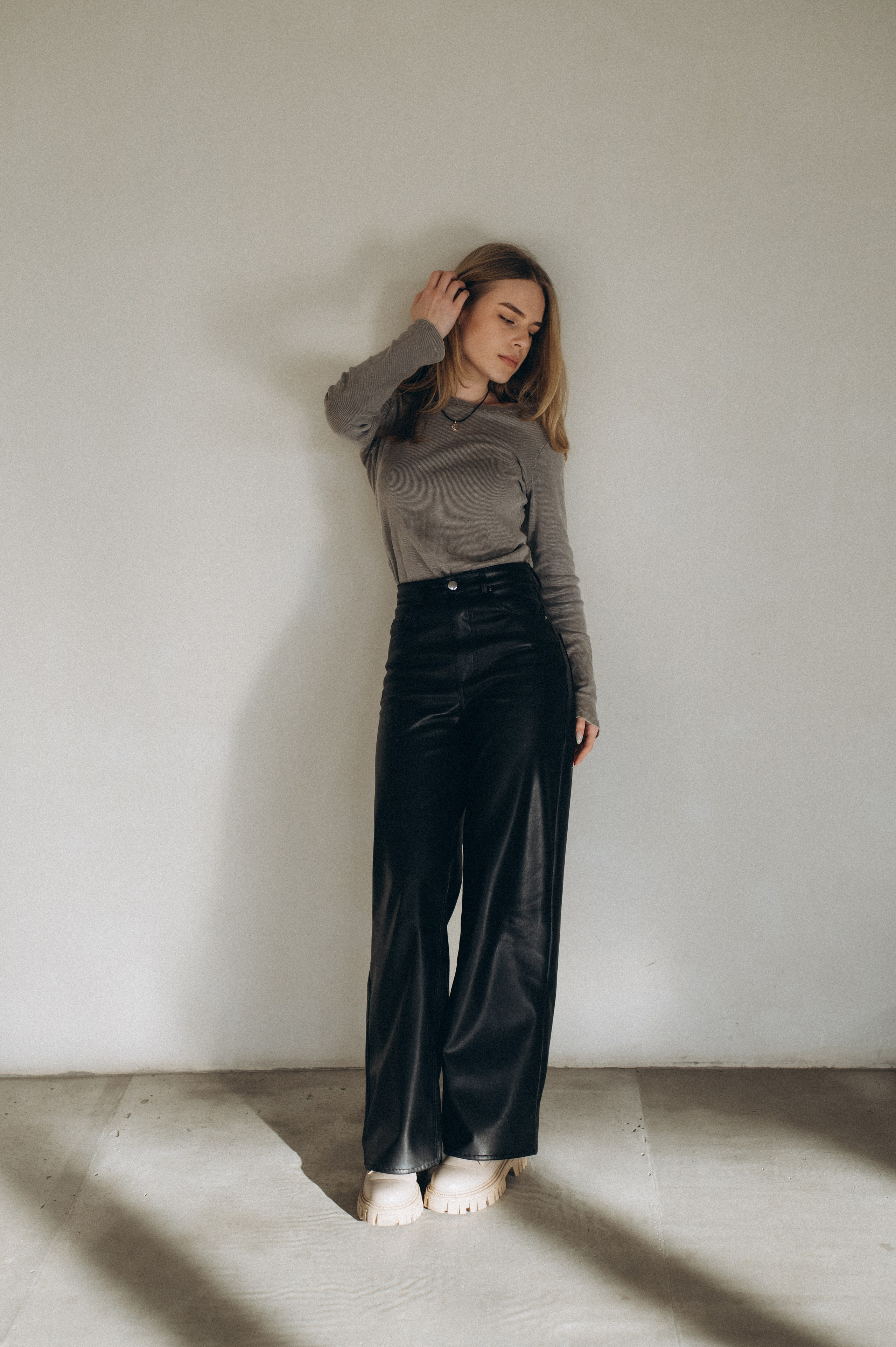 Фотосесія випускників, фотосесія на віньєтки Тернопіль, випускники Тернопіль, випуск 2025. Сімейний, дитячий та індивідуальний фотограф в м. Тернопіль, м. Львів