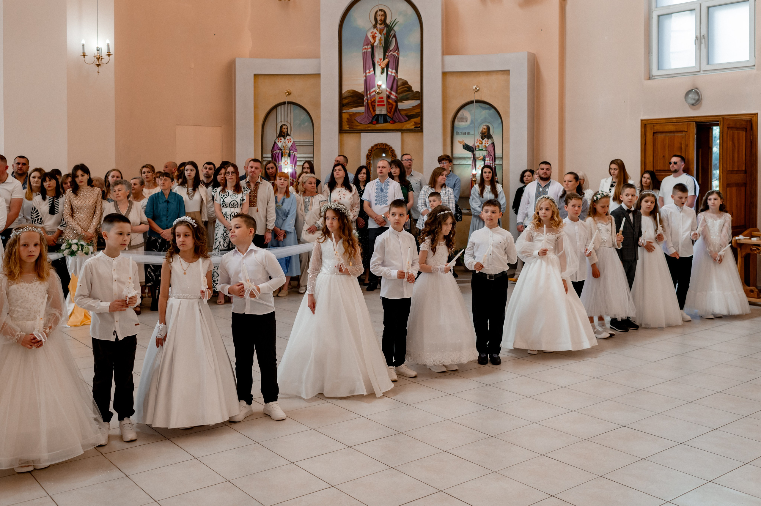 Фотосесія Першого Причастя Тернопіль, зйомка Причастя Тернопіль, Таїнство Першого Причастя Тернопіль, Катедра Причастя Тернопіль. Сімейний, дитячий та індивідуальний фотограф в м. Тернопіль, м. Львів