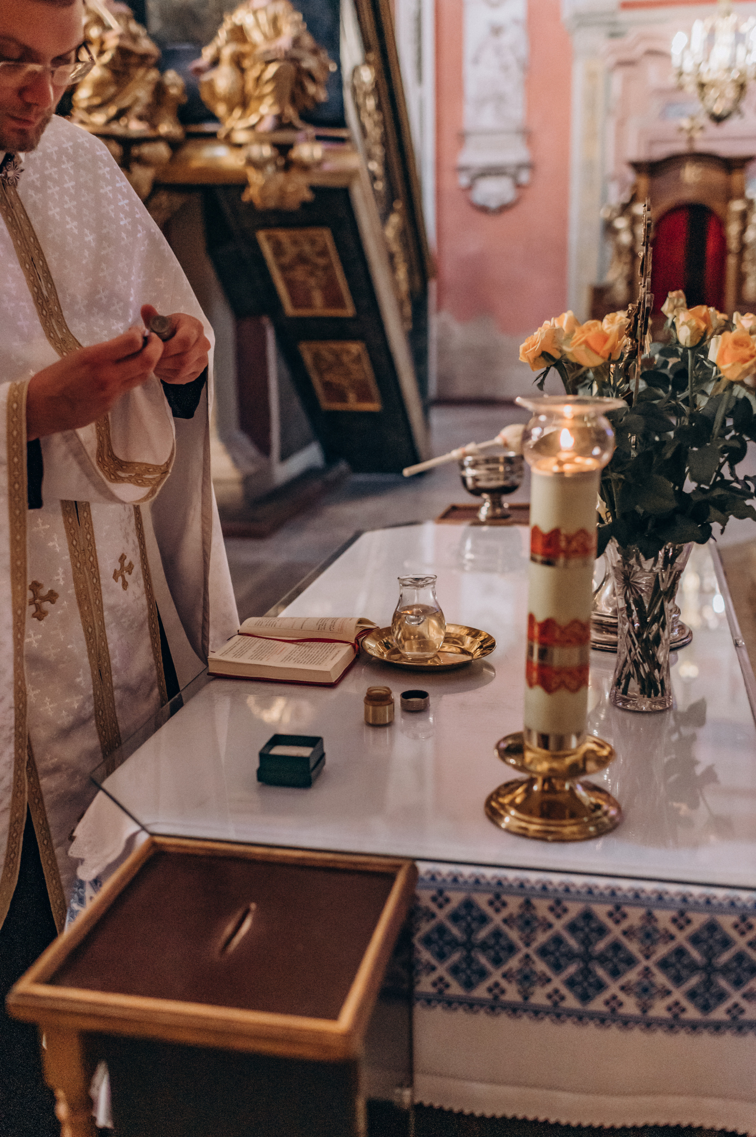 Хрещення Марка, Бернардинський монастир, Львів. Сімейний, дитячий та індивідуальний фотограф в м. Тернопіль, м. Львів