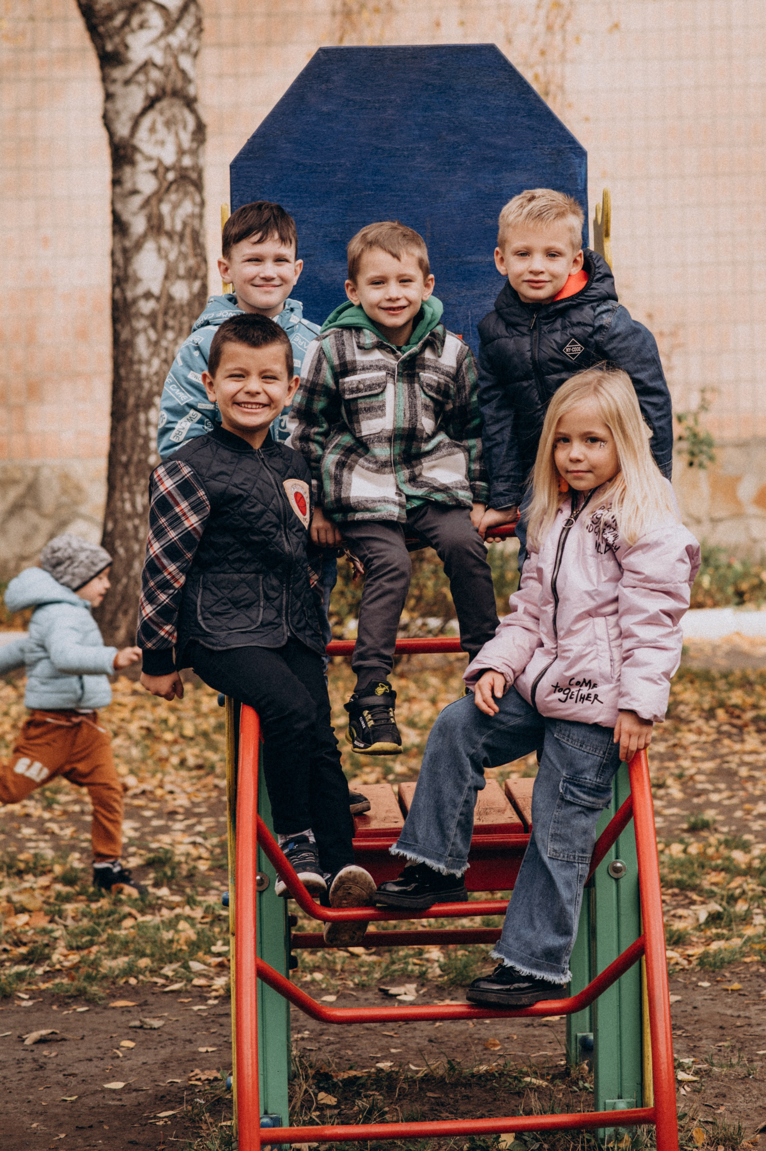 Фотосесія в дитячому садку, фотосесія на віньєтки, випускні фотоальбоми Тернопіль, шкільні фотоальбоми Тернопіль, зйомка випускного садочку. Сімейний, дитячий та індивідуальний фотограф в м. Тернопіль, м. Львів